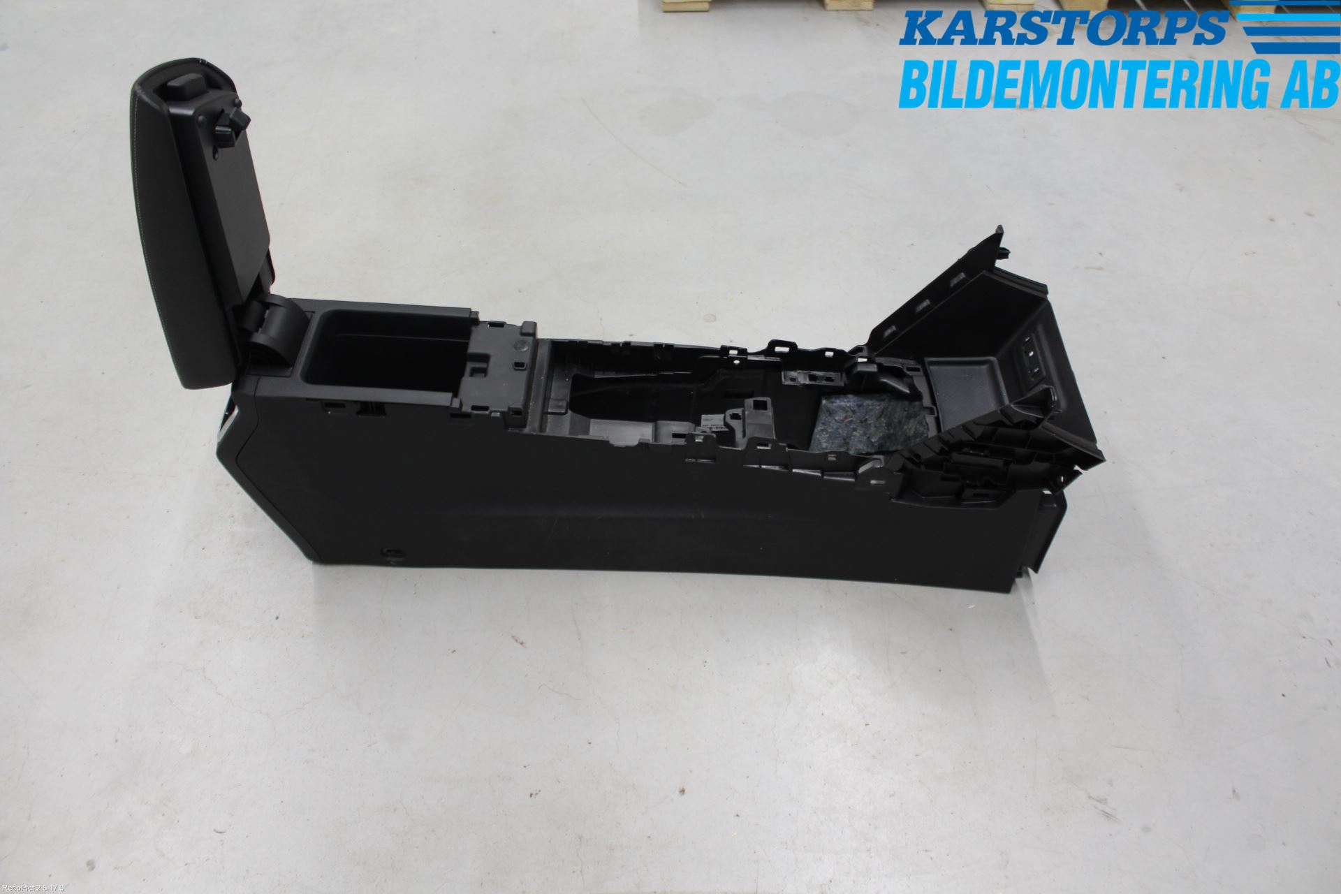 Renault MEGANE IV 16-23 Innr Konsoll-Lomme