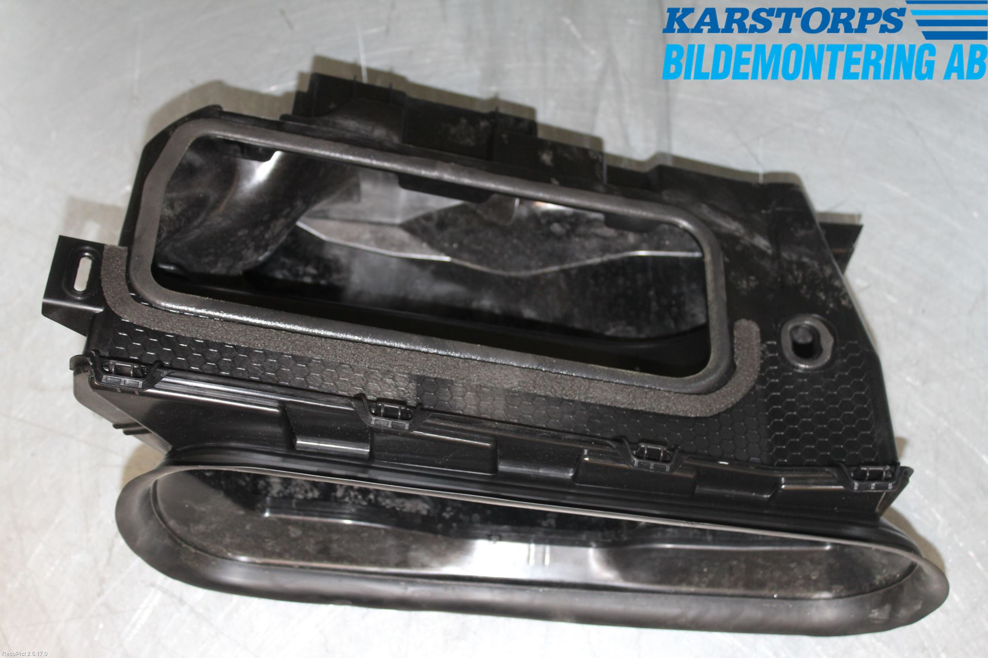 Volvo V90 17->> Luftstyring Front