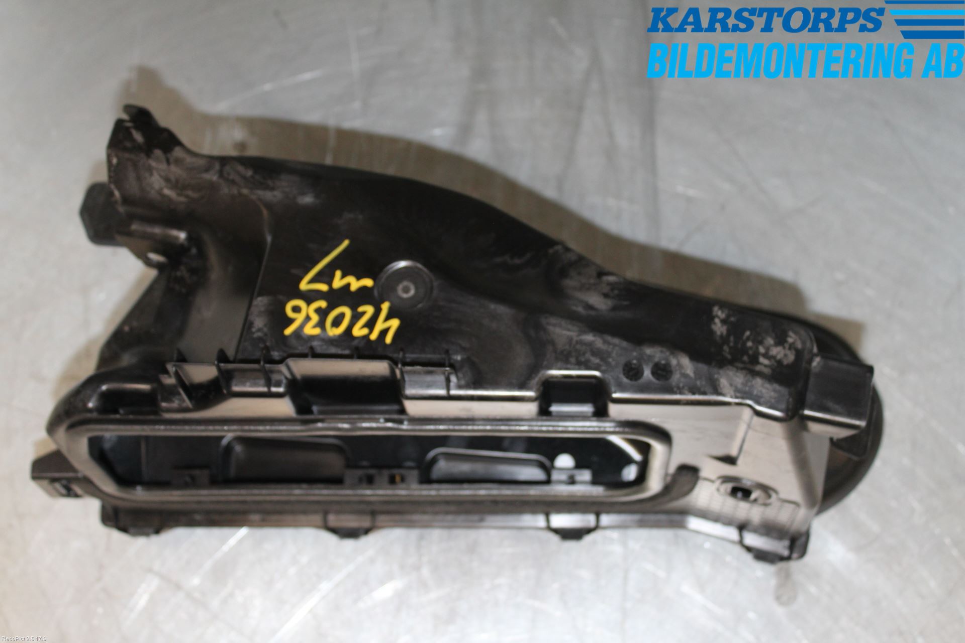 Volvo V90 17->> Luftstyring Front