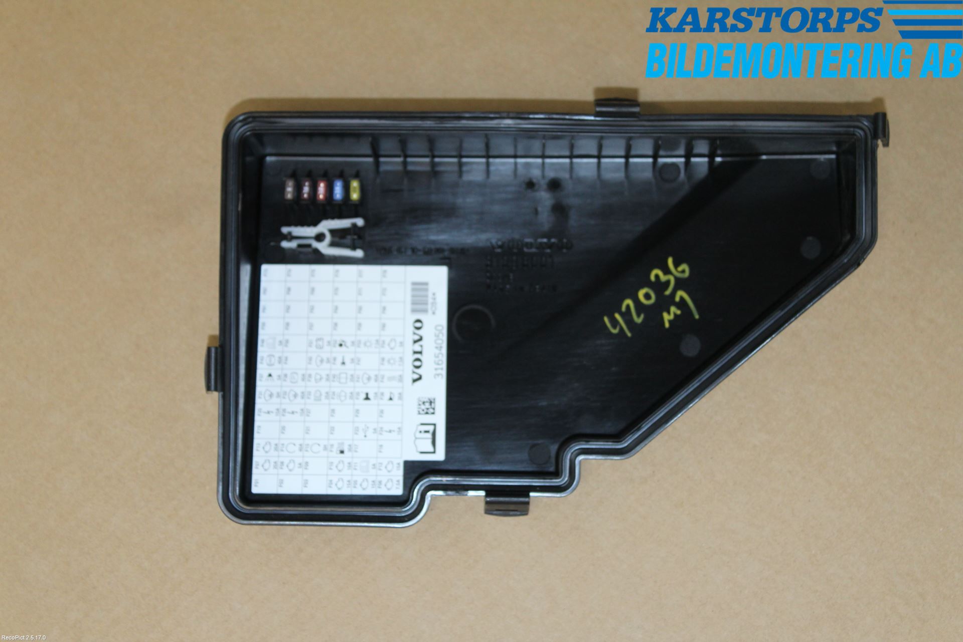 Volvo V90 17->> Sikringsboks - Elsentral Lokk
