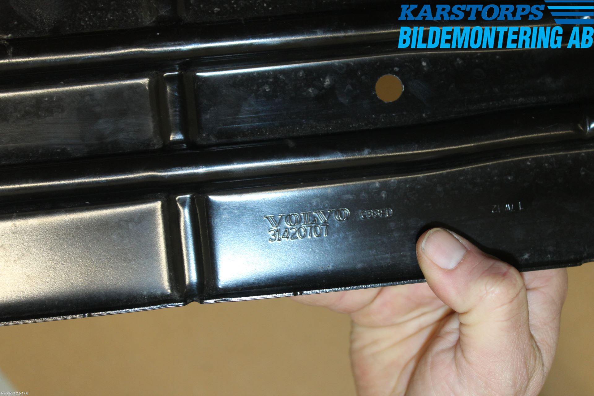 Volvo V90 17->> Bakramme - Festebjelke