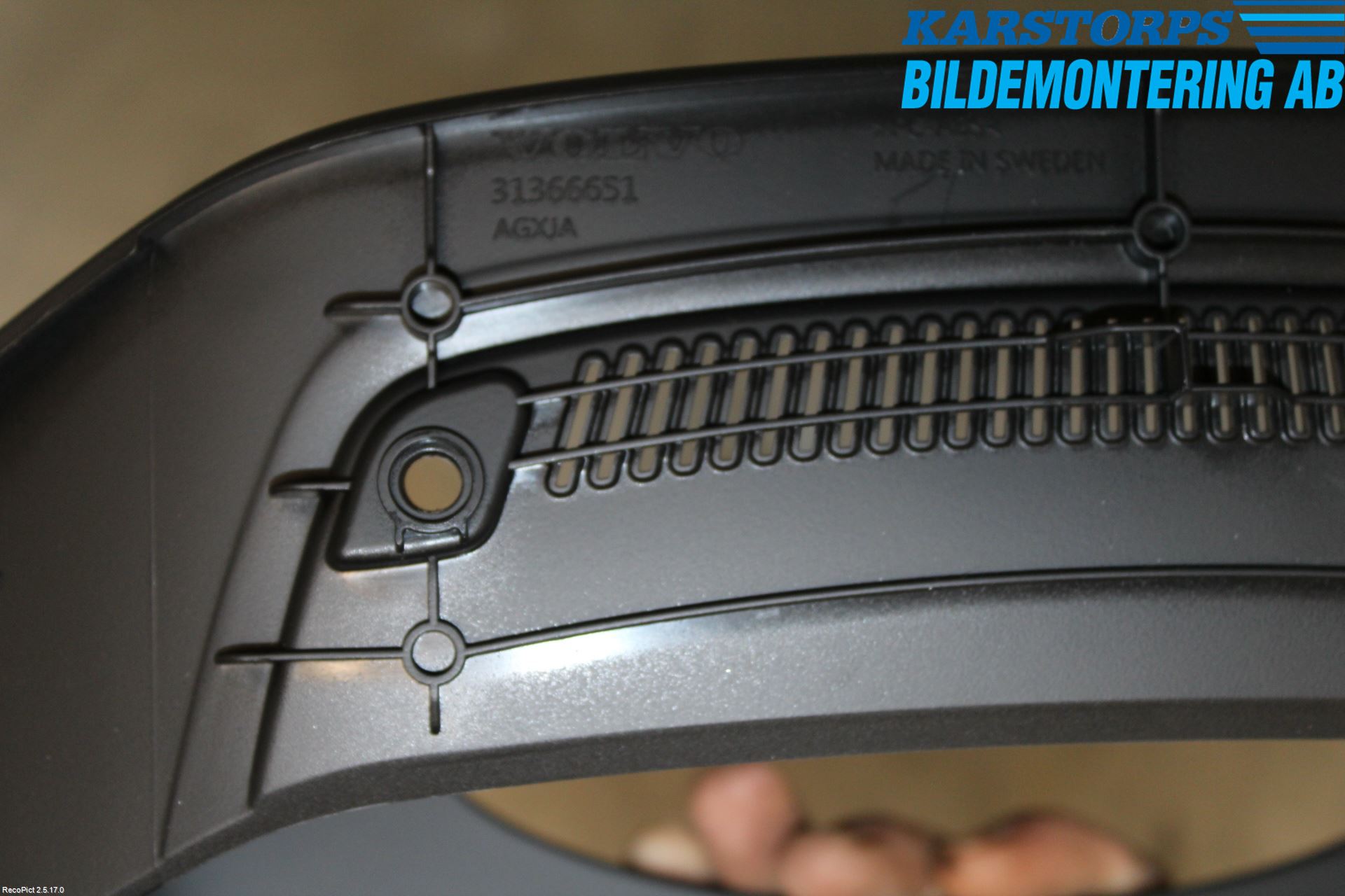 Volvo V90 17->> Instrument Ramme