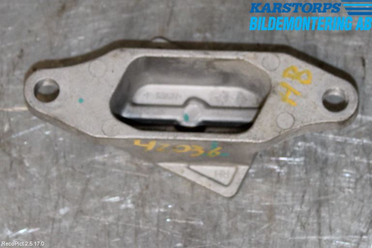 Volvo V90 17->> Bladfjærfeste Bak