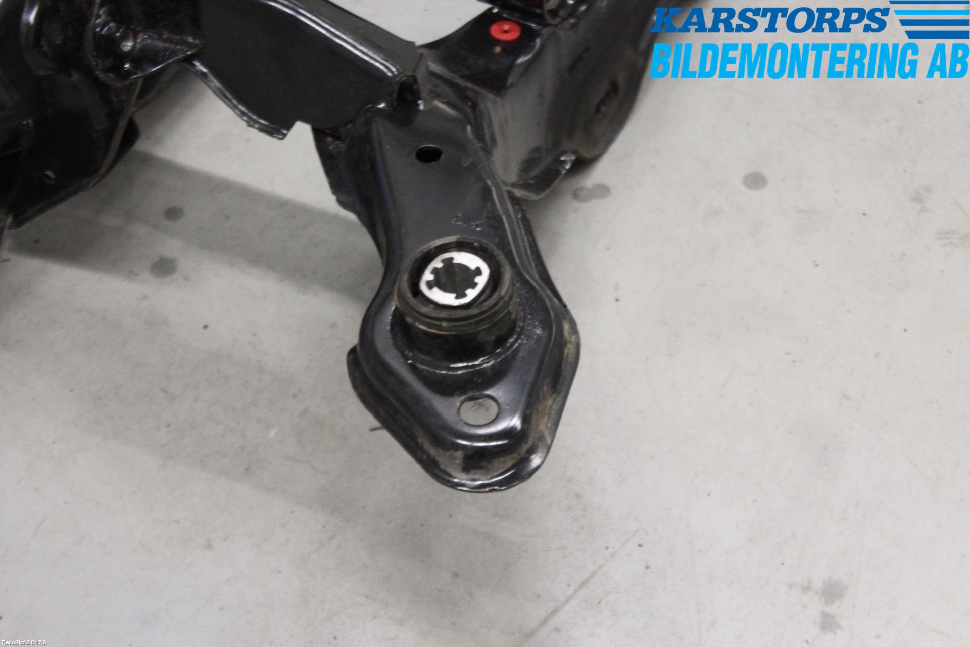 Volvo XC60 14-17 Bakaksel Feste Travers-Ramme