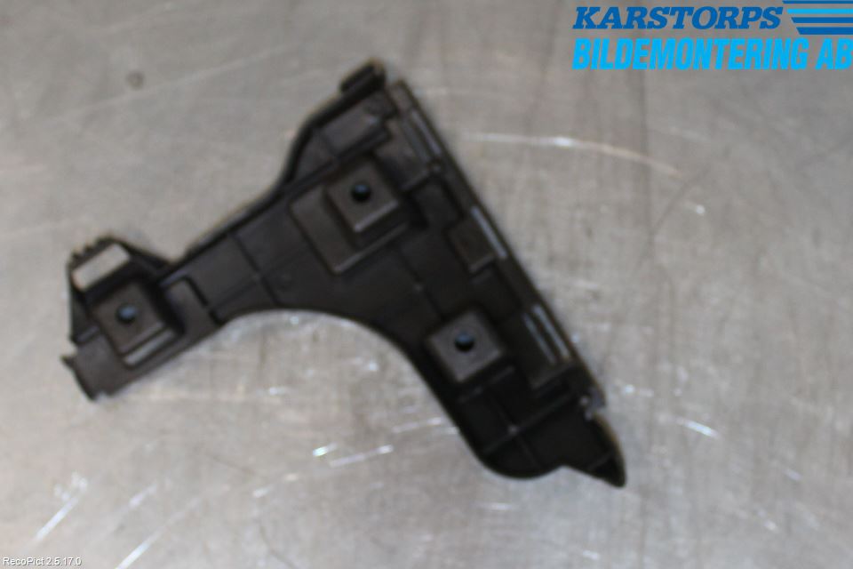 Volvo XC60 14-17 Støtfangerfeste Bak Venstre