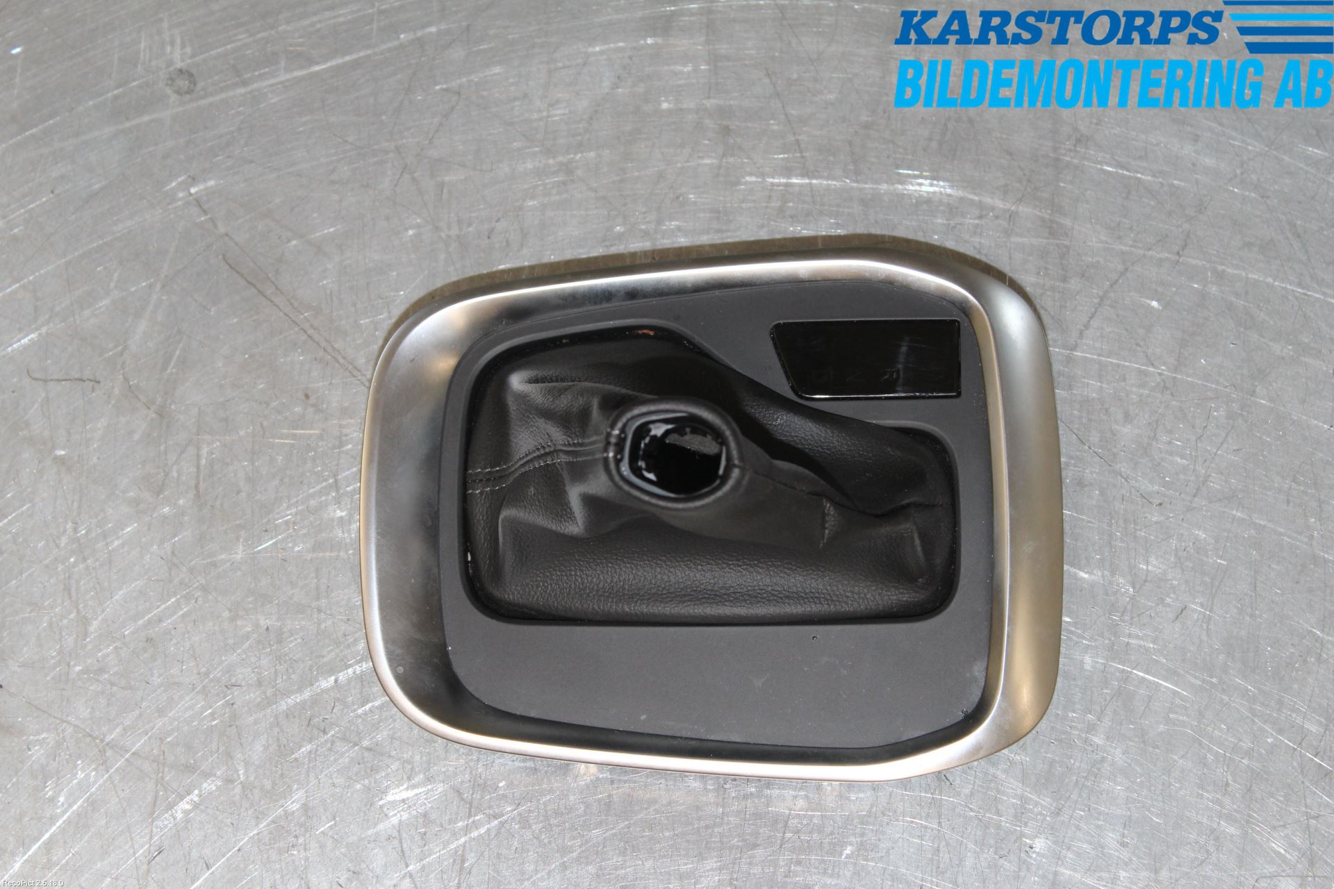 Renault MEGANE IV 16-23 Gearspak Mansjett