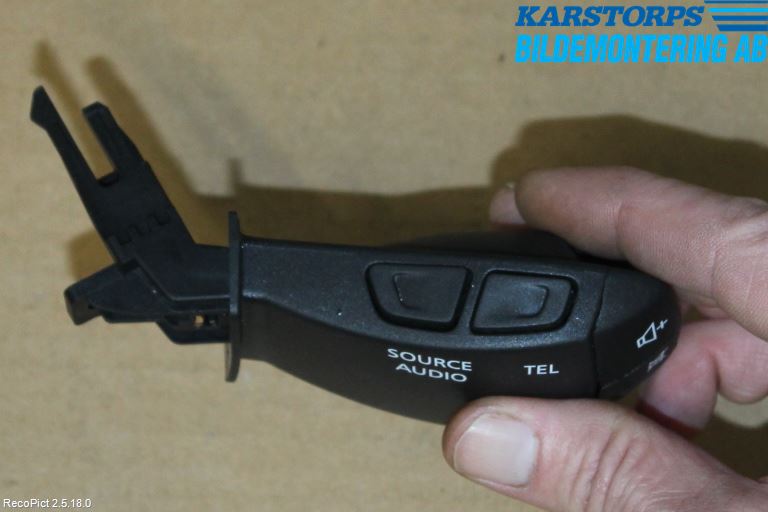 Renault MEGANE IV 16-23 Bryter Ratt Radio-Stereo