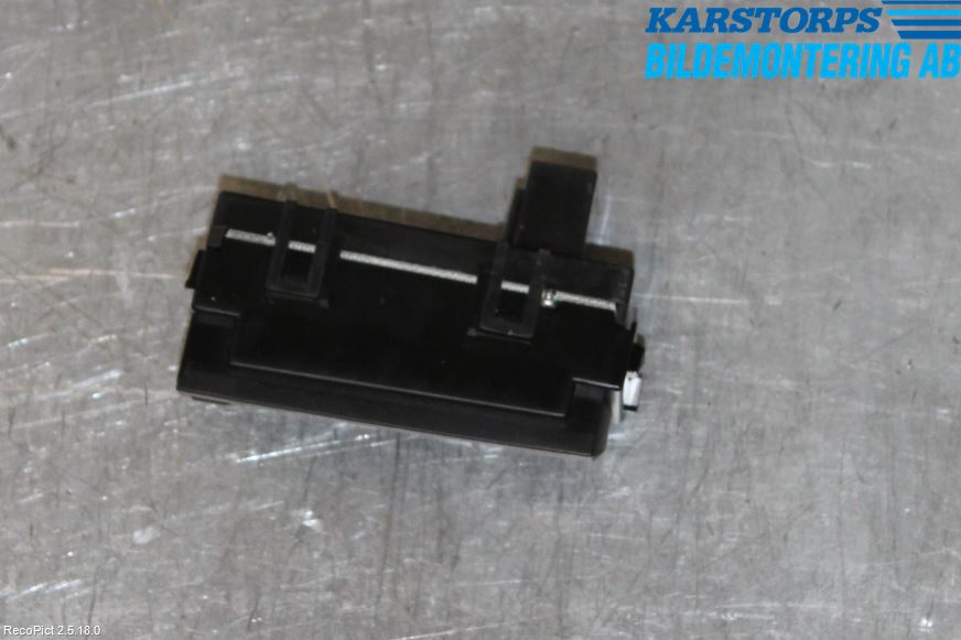 Toyota PRIUS NWH20 04-08 Instr Klokke
