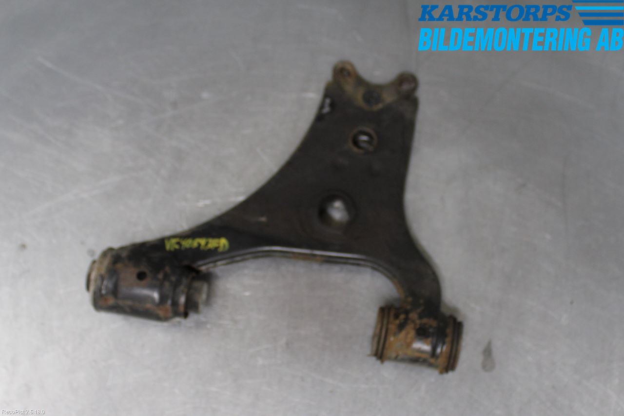 Mercedes-Benz MB A-KLASS (W169) 04-12 Bærearm Foran Venstre Nedre