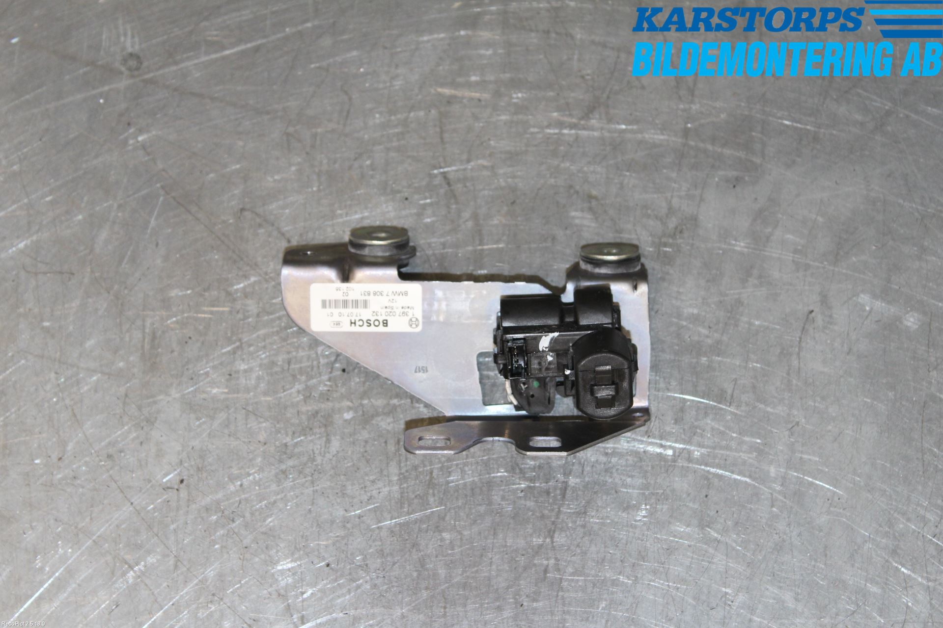 BMW 3 F30/F31/F80 12-19 Bakluke-Lokk Låsekasse