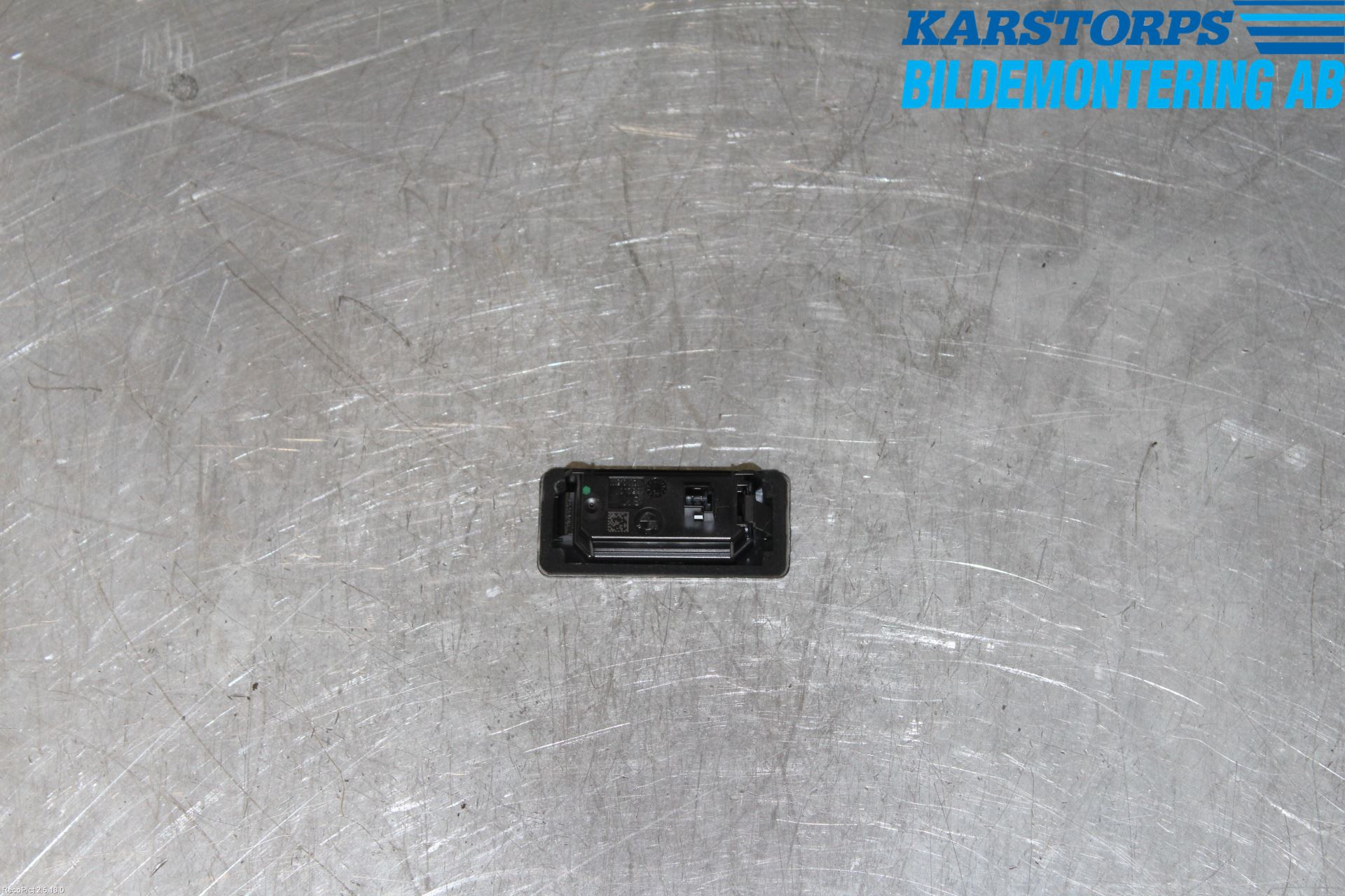 BMW 3 F30/F31/F80 12-19 Skilt Belysning