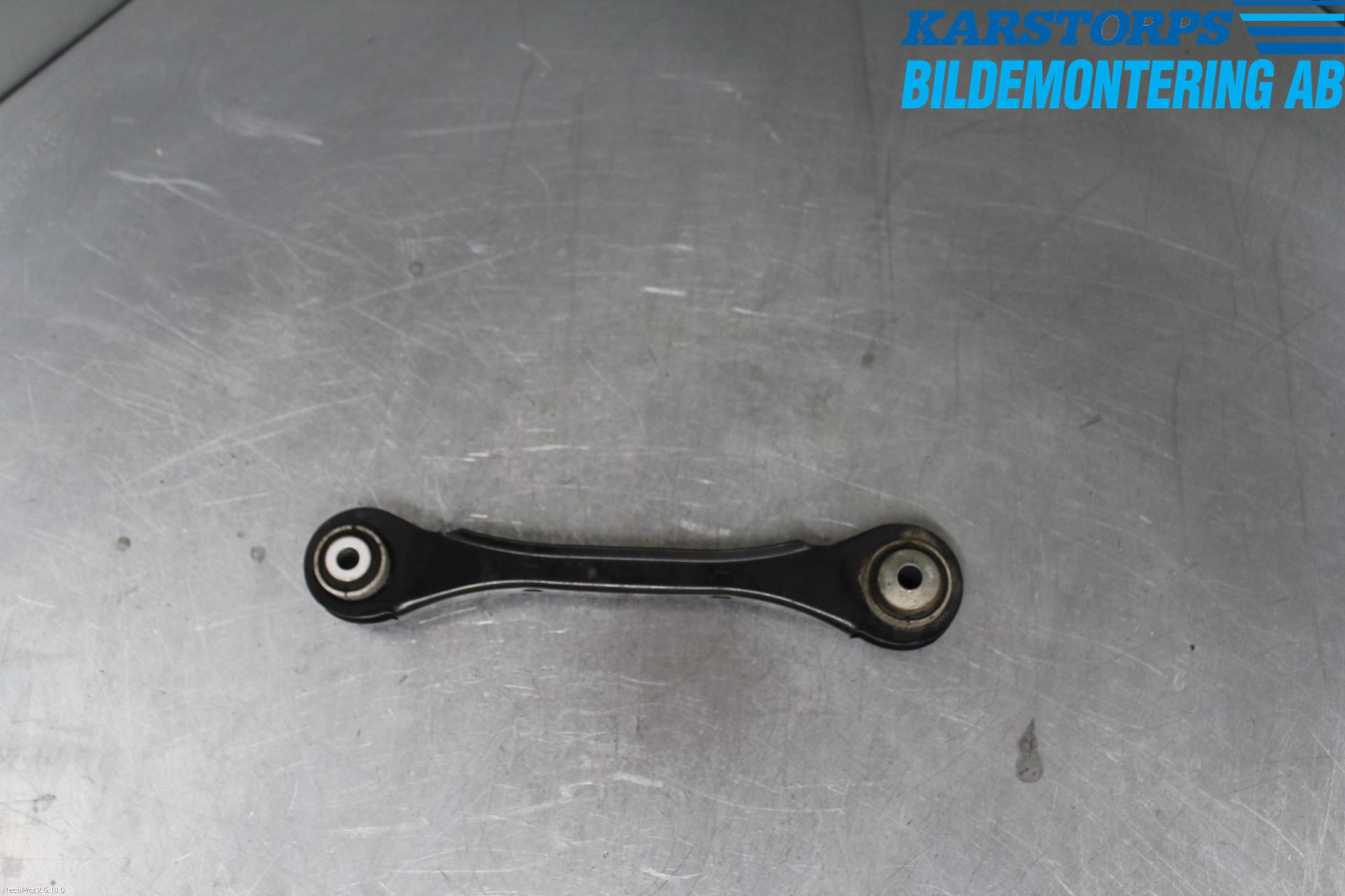 BMW 3 F30/F31/F80 12-19 Bærearm Bak Venstre Øvre