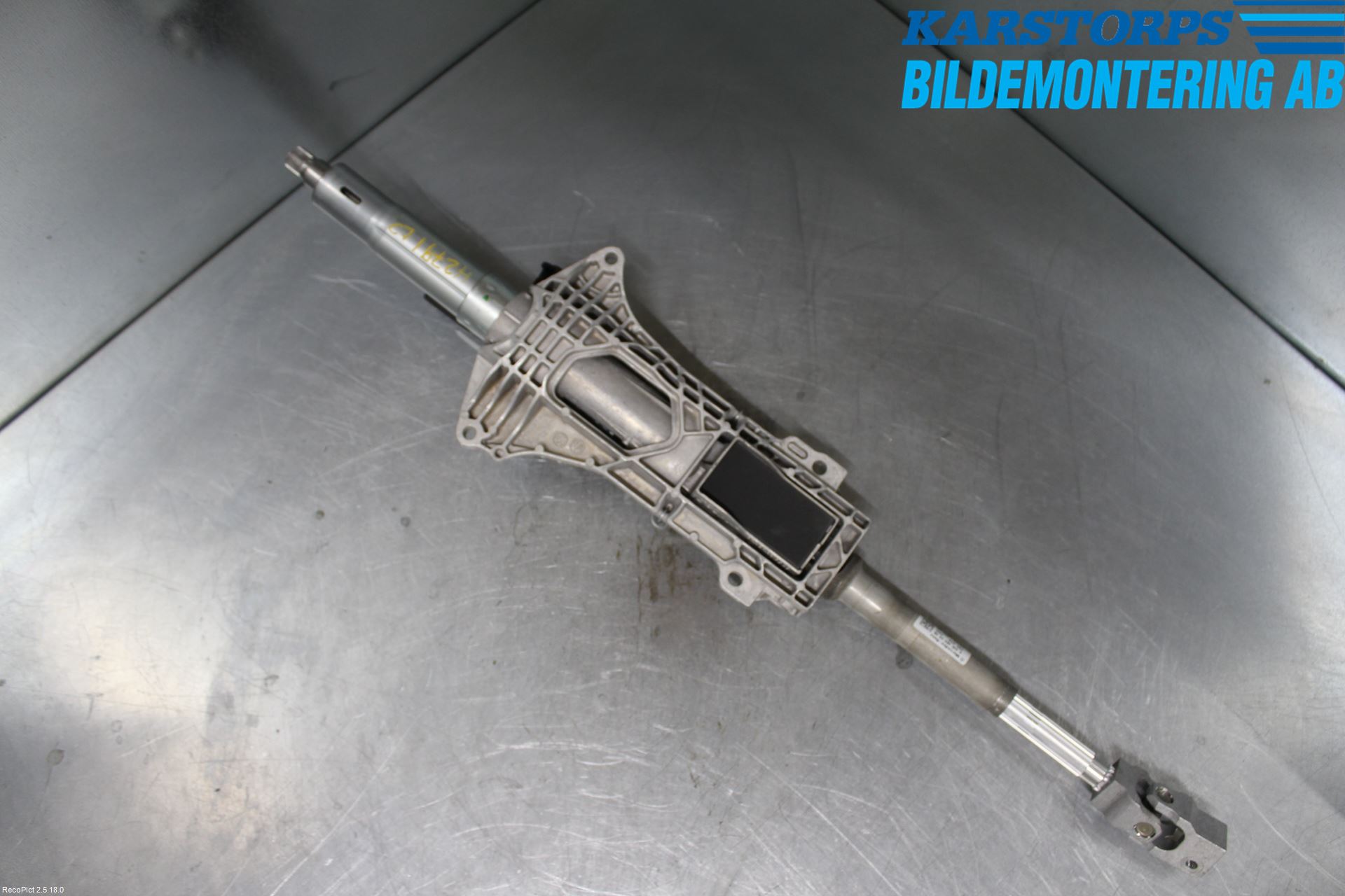 Mercedes-Benz MB CLA-KLASS (C117/X117) 13-19 Rattakselaggregat Justerbart