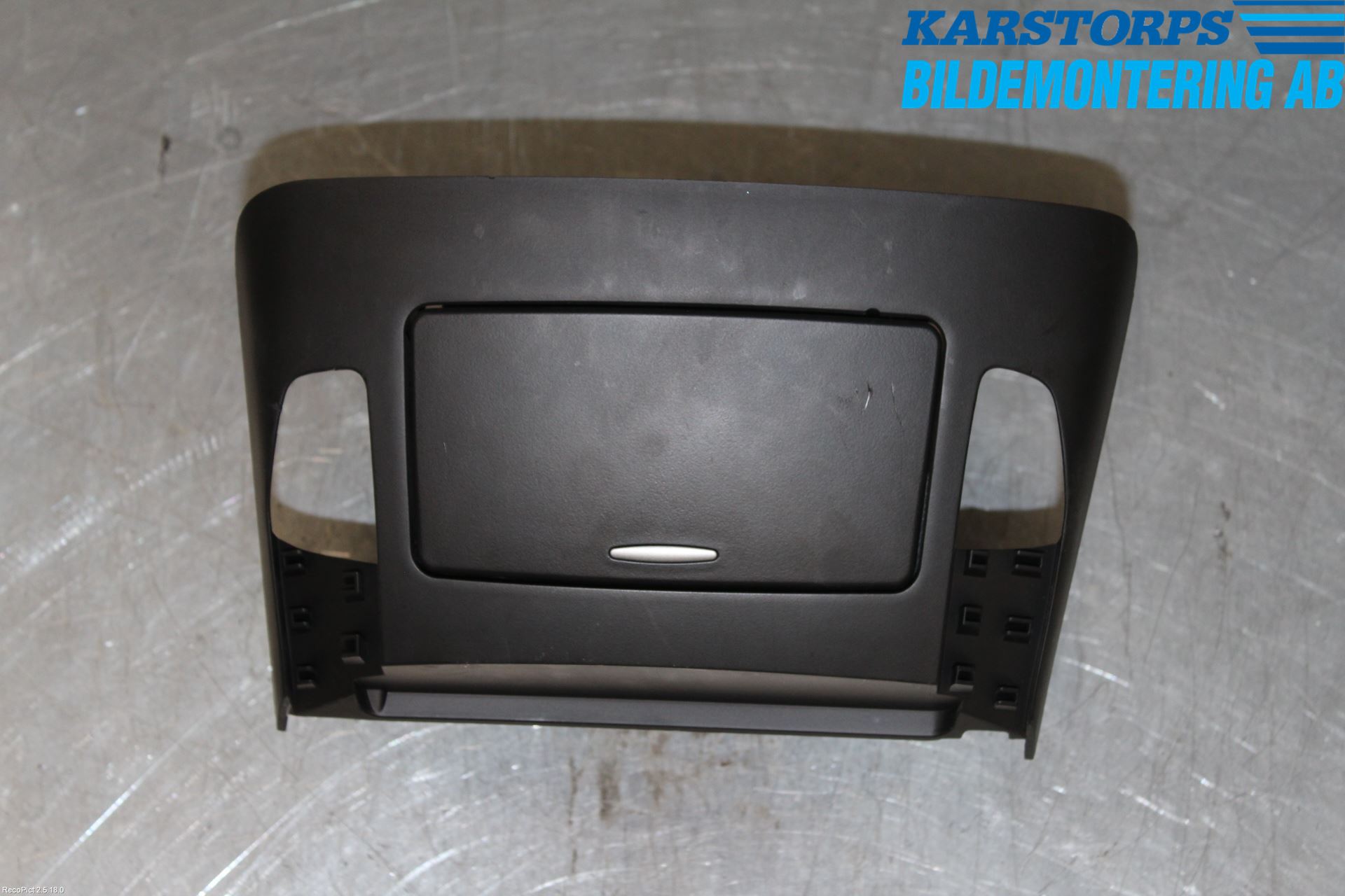 Kia CEED 06-12 Innr Oppbevaringsrom
