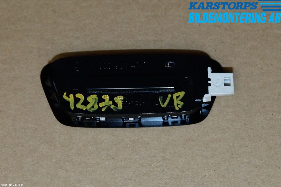 Mercedes-Benz MB E-KLASS (W213) 16-23 Innr Taklys