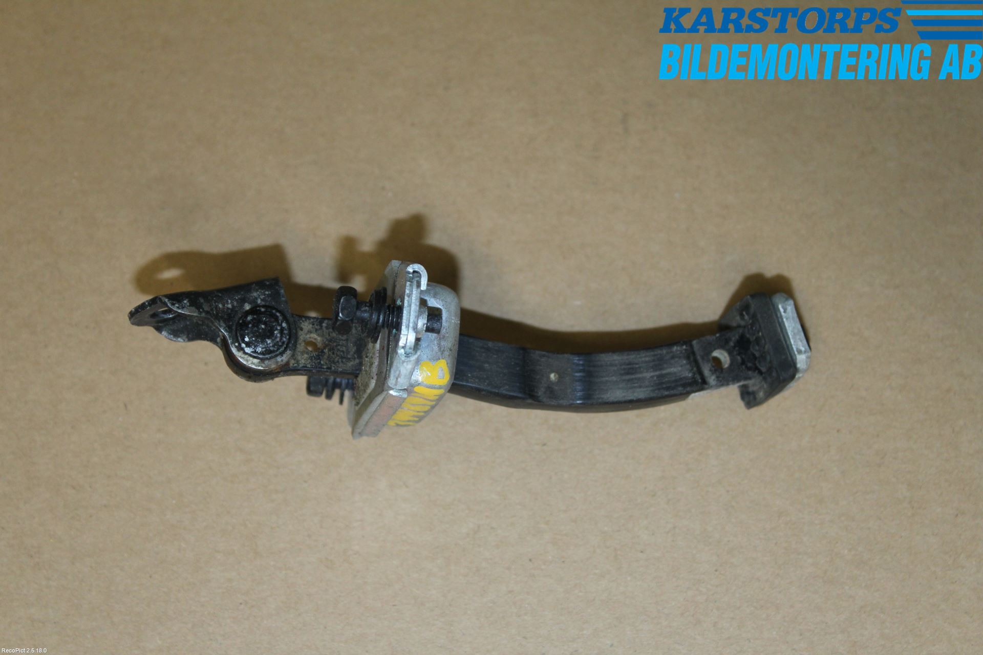 Kia CEED 06-12 Dørstopper