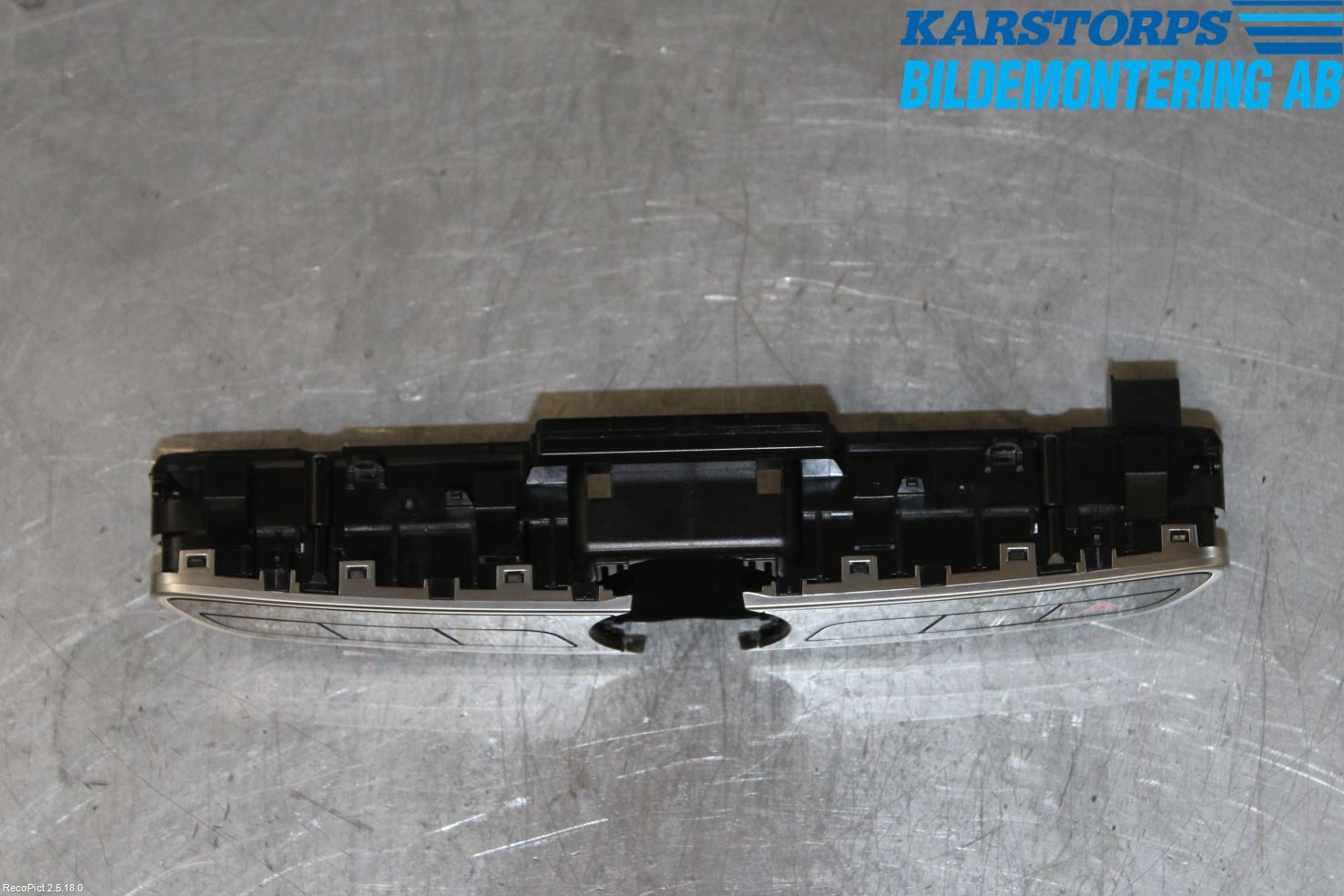 Mercedes-Benz MB E-KLASS (W213) 16-23 Bryter Multifunksjon
