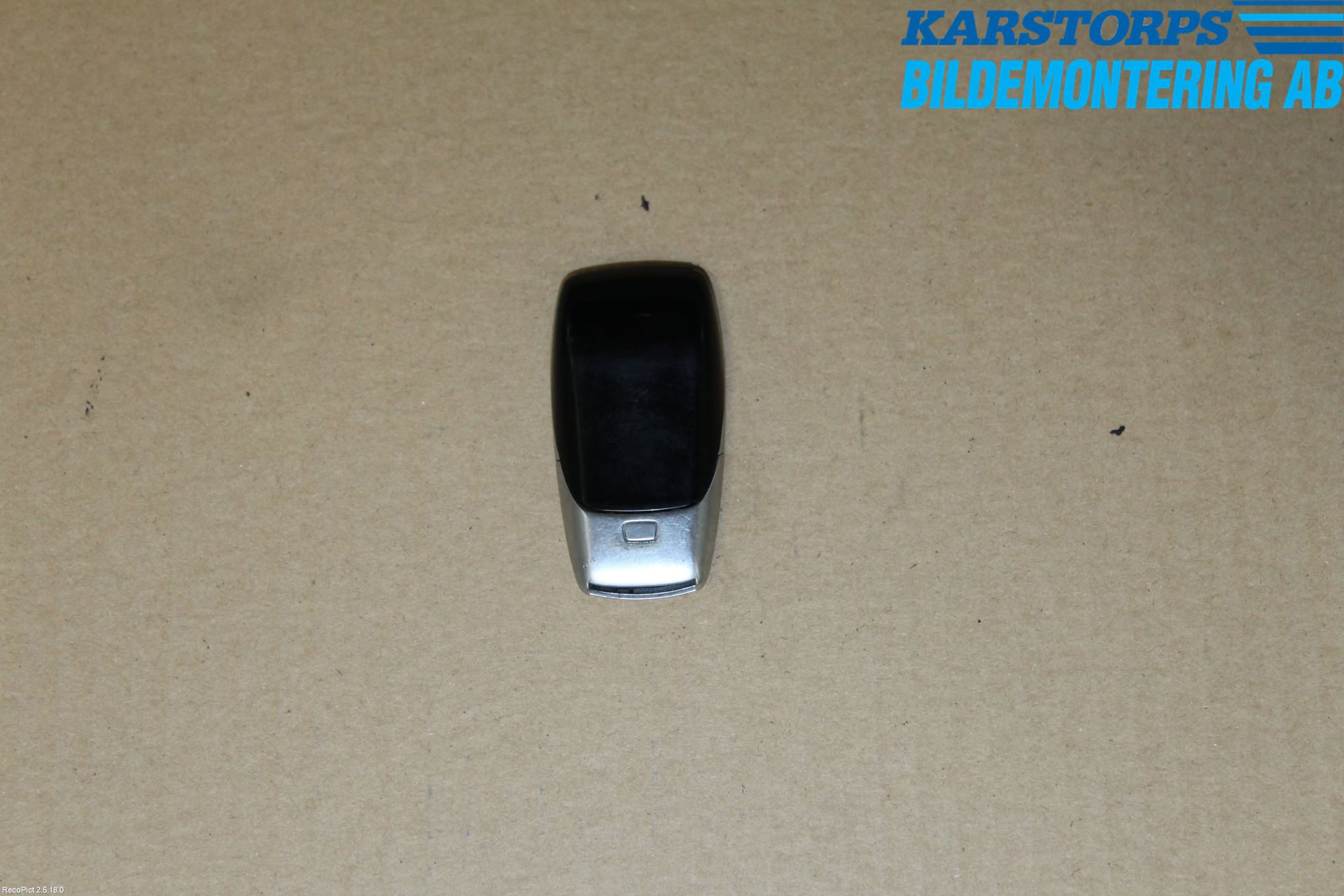 Mercedes-Benz MB E-KLASS (W213) 16-23 Nøkkel Fjernkontroll -Alarm