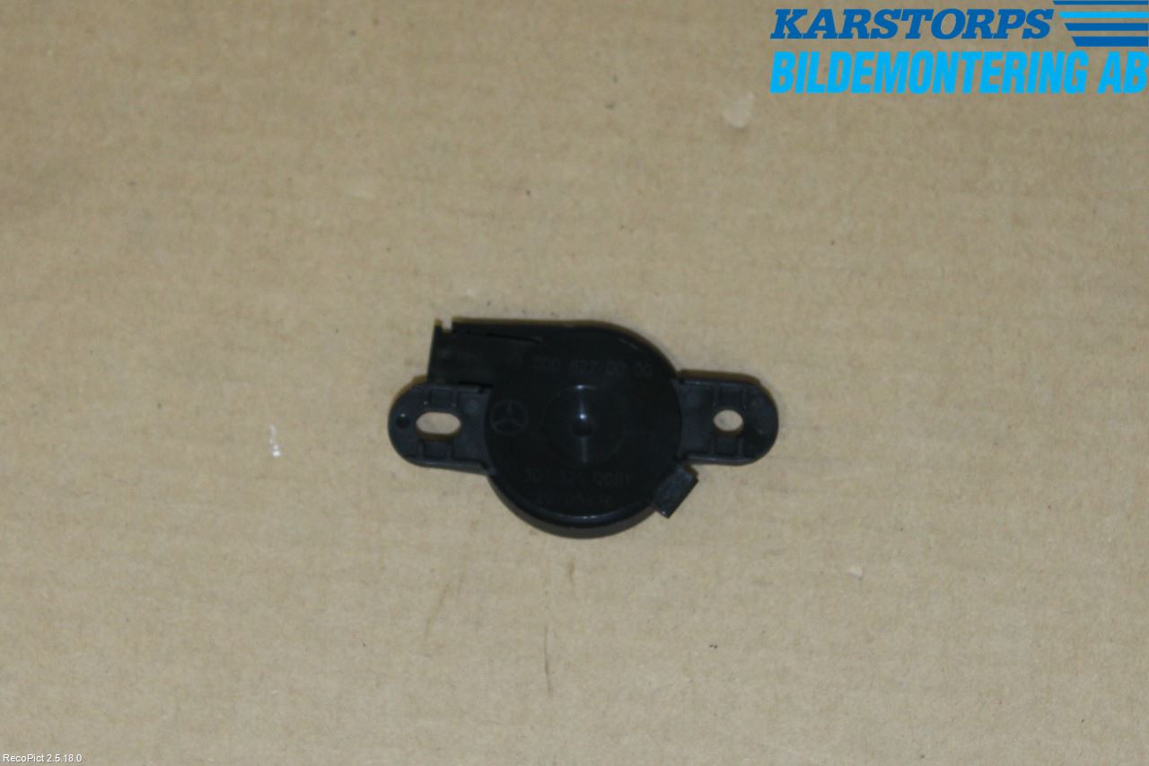 Mercedes-Benz MB E-KLASS (W213) 16-23 Sensor Ryggesensor
