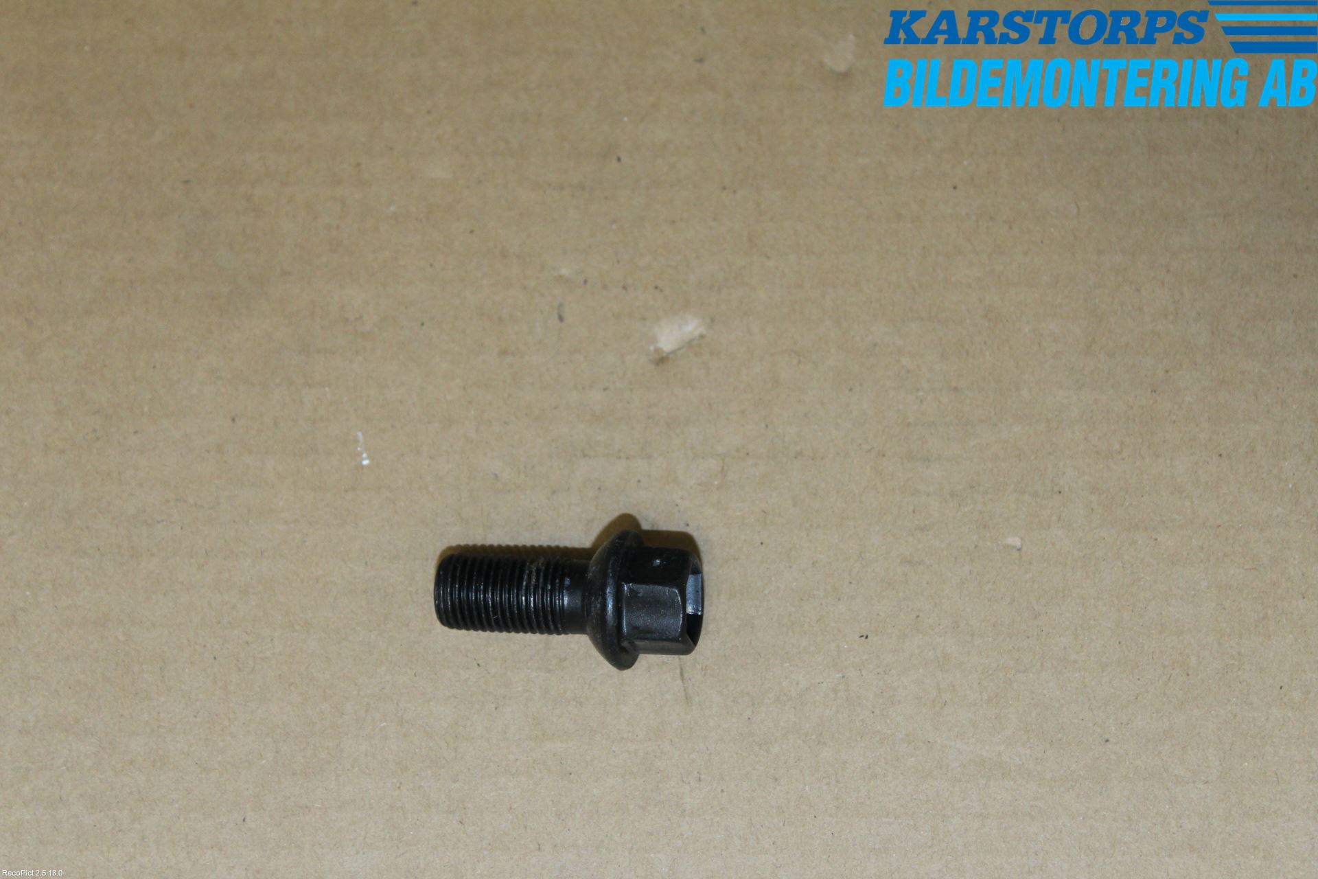 Mercedes-Benz MB CLA-KLASS (C117/X117) 13-19 Hjulmutter - Bolt - Sett