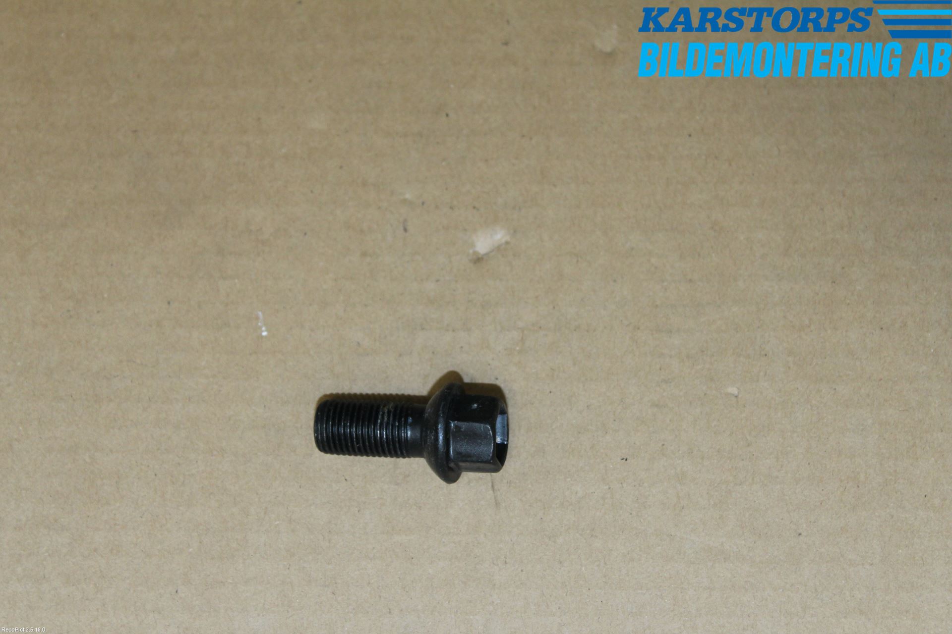 Mercedes-Benz MB CLA-KLASS (C117/X117) 13-19 Hjulmutter - Bolt - Sett