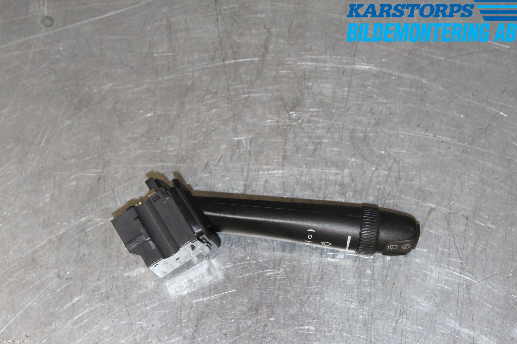 Volvo V70 05-08 Bryter Ratt Visker - Spyler