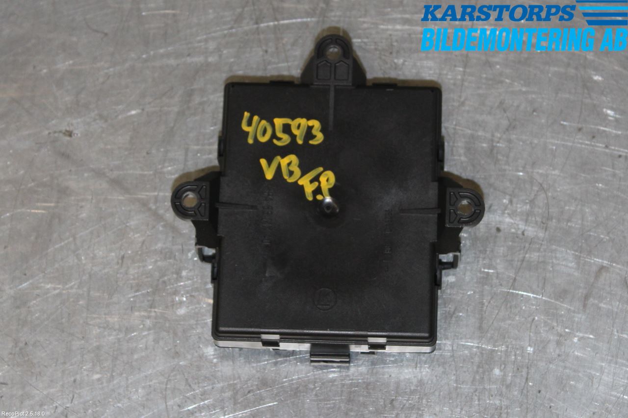 Mercedes-Benz MB A-KLASS (W169) 04-12 Styreenhet Dør
