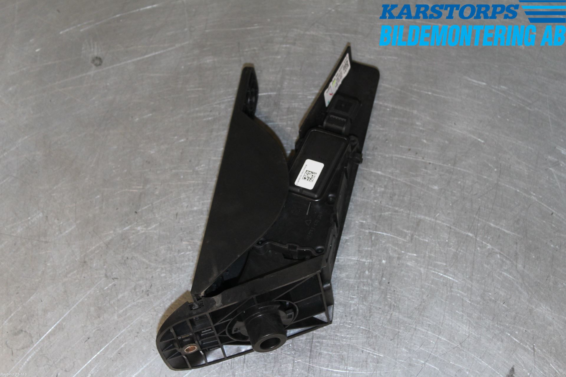 Volvo S90 17->> Gasspedal