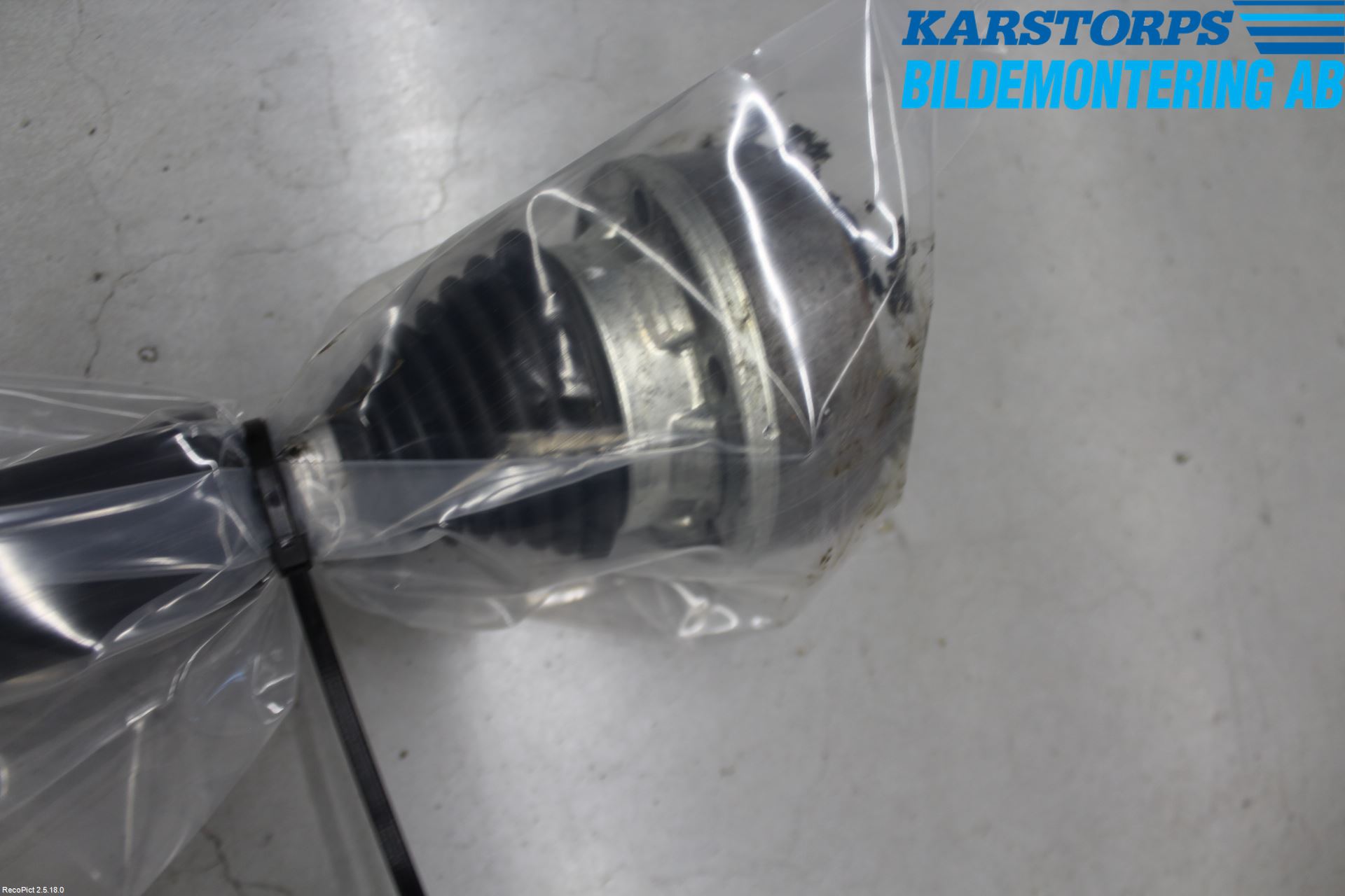 Volkswagen VW GOLF / E-GOLF VII 13-20 Drivaksel Foran Kompl Høyre