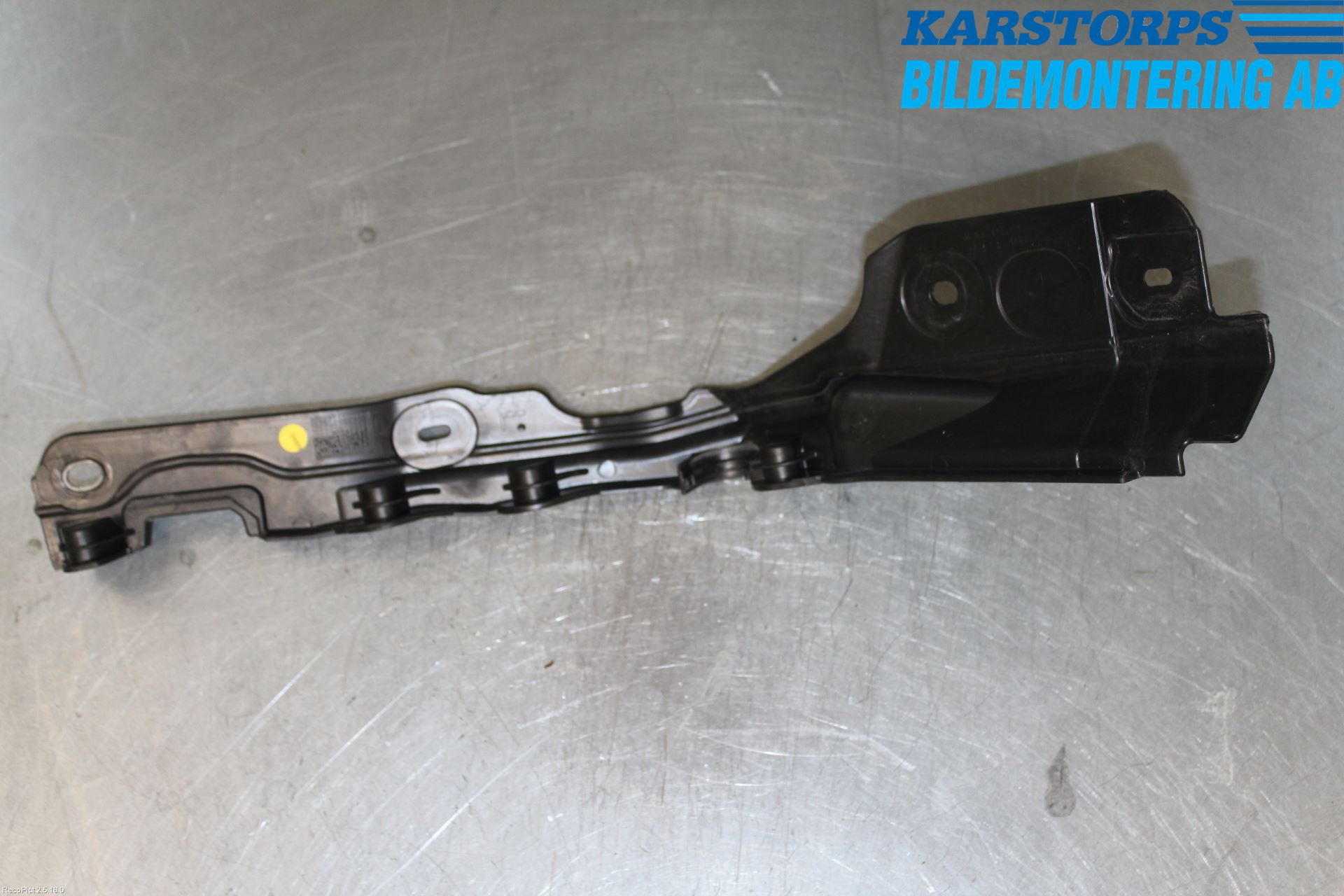 BMW 3 F30/F31/F80 12-19 Visker Deksel-Grill-Under Frr