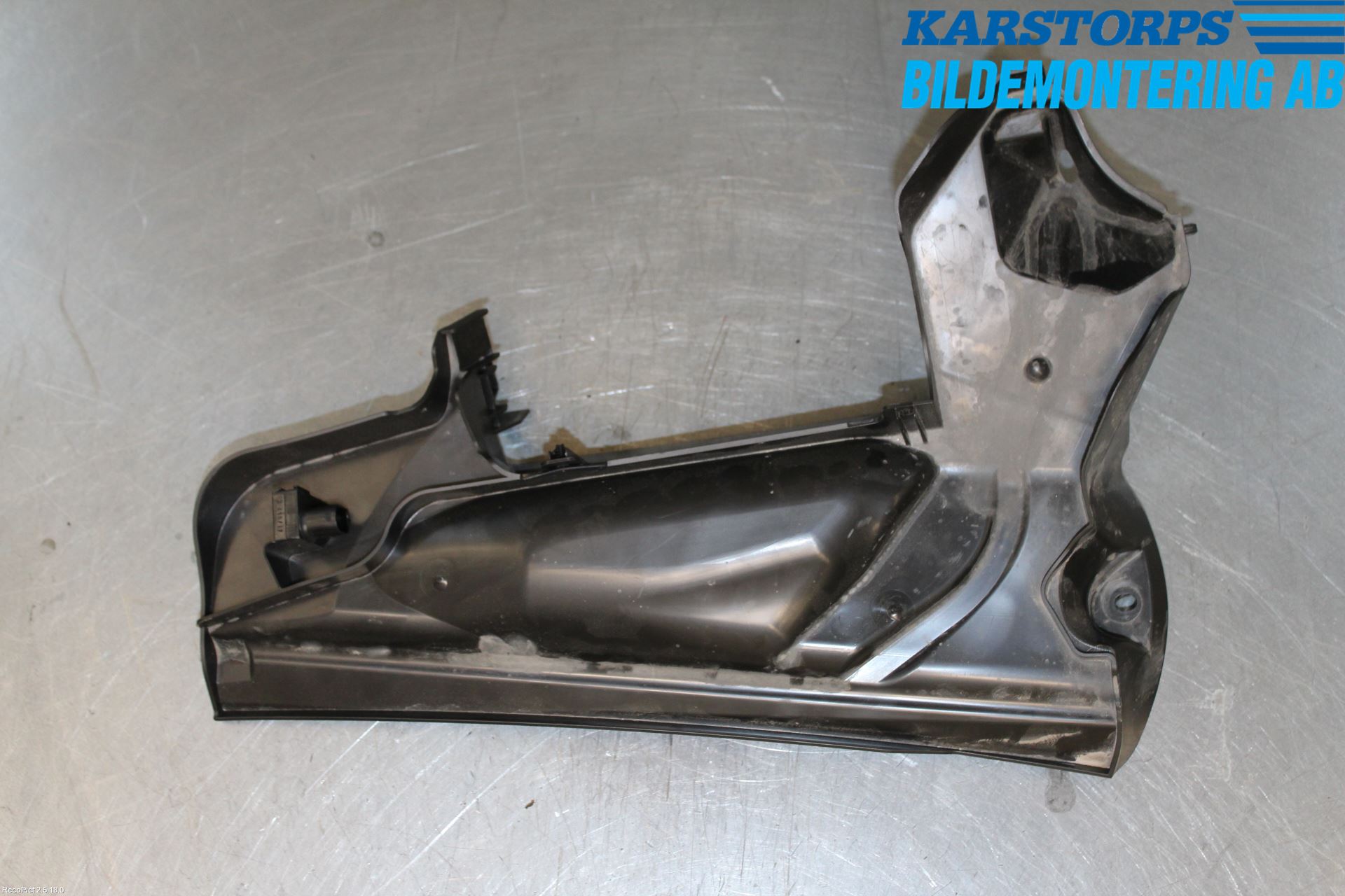 BMW 3 F30/F31/F80 12-19 Visker Deksel-Grill-Under Frr