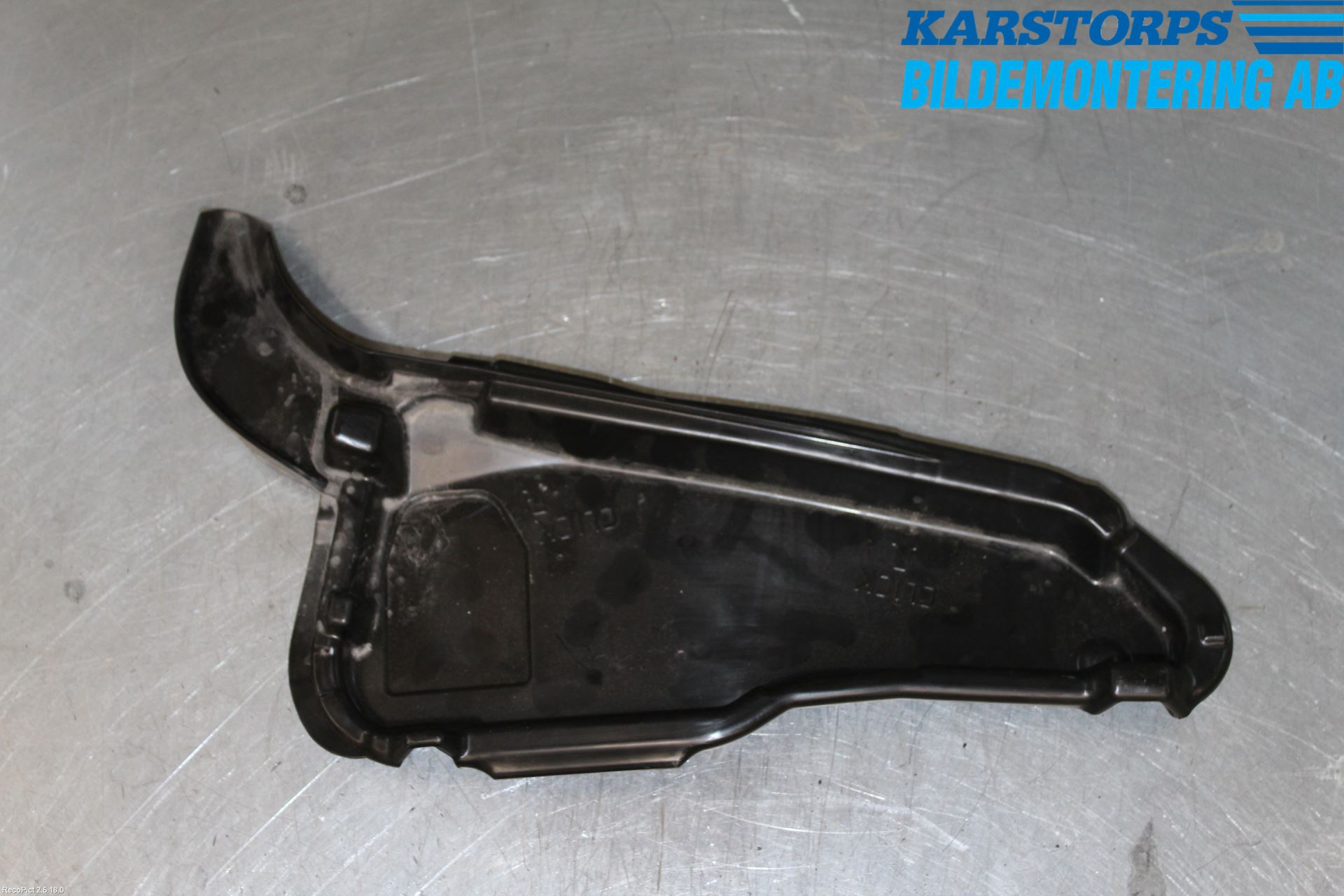 BMW 3 F30/F31/F80 12-19 Visker Deksel-Grill-Under Frr