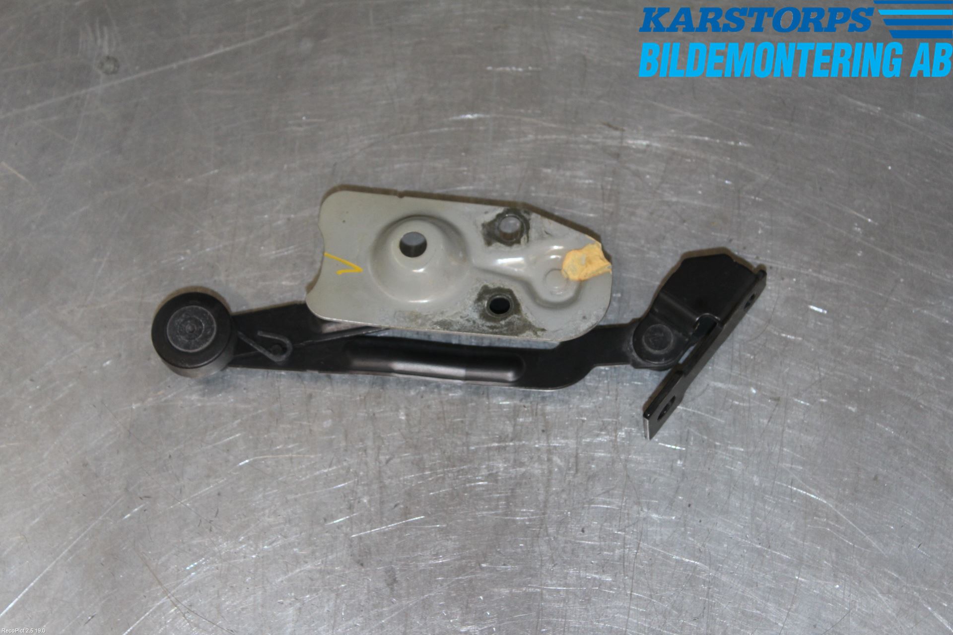 Volvo XC90 03-06 Bakluke Hengsel Venstre