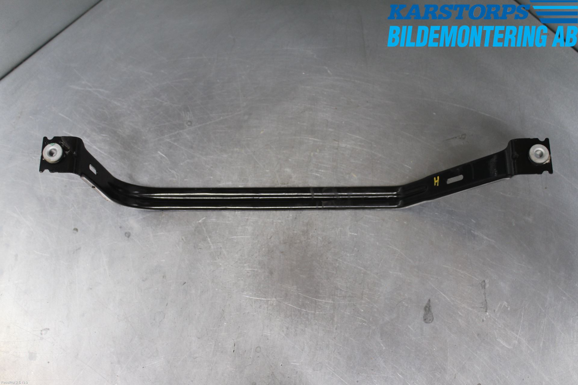 Mercedes-Benz MB CLA-KLASS (C117/X117) 13-19 Drivstofftank Bånd-Feste