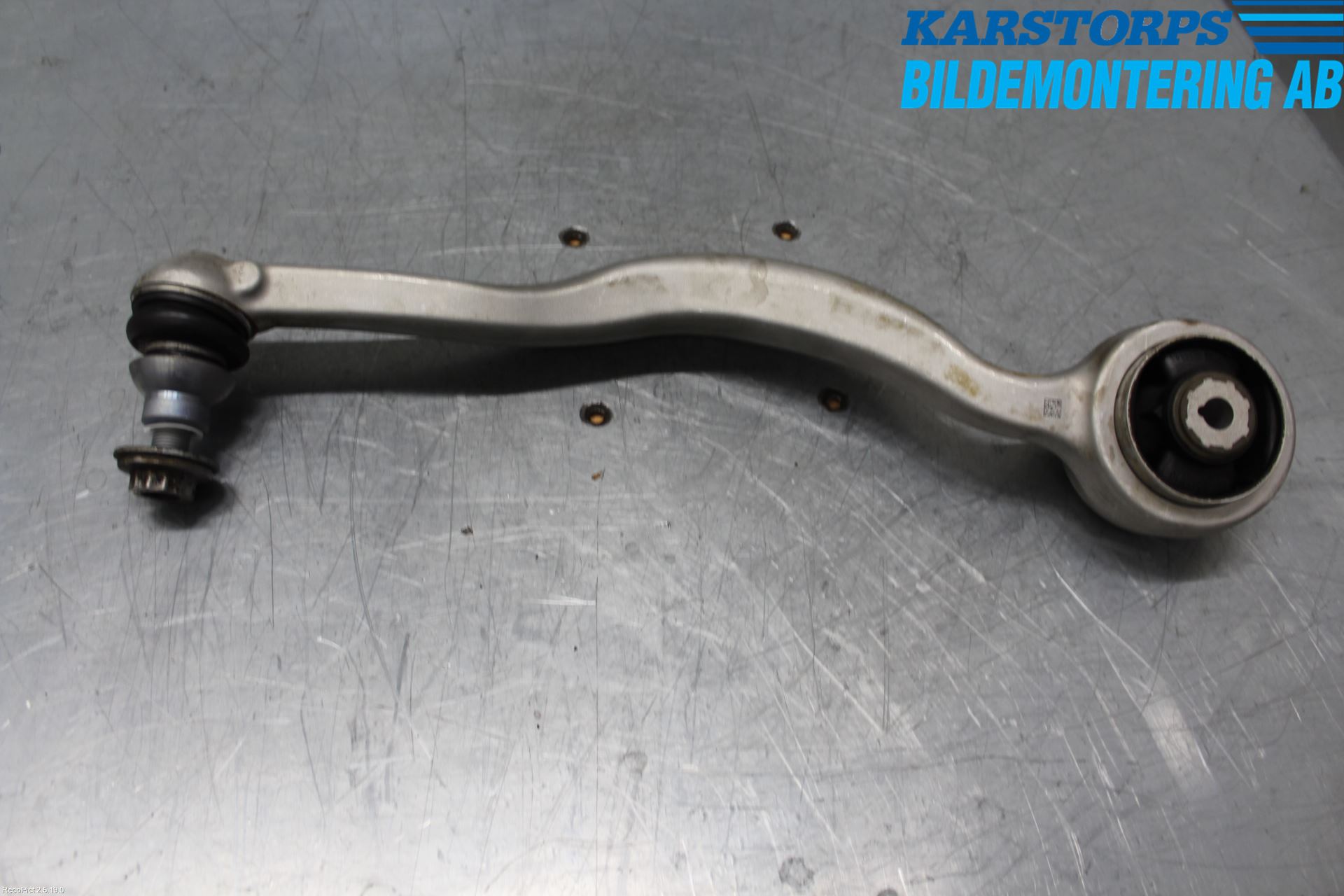 Mercedes-Benz MB E-KLASS (W213) 16-23 Foraksling Momentstag