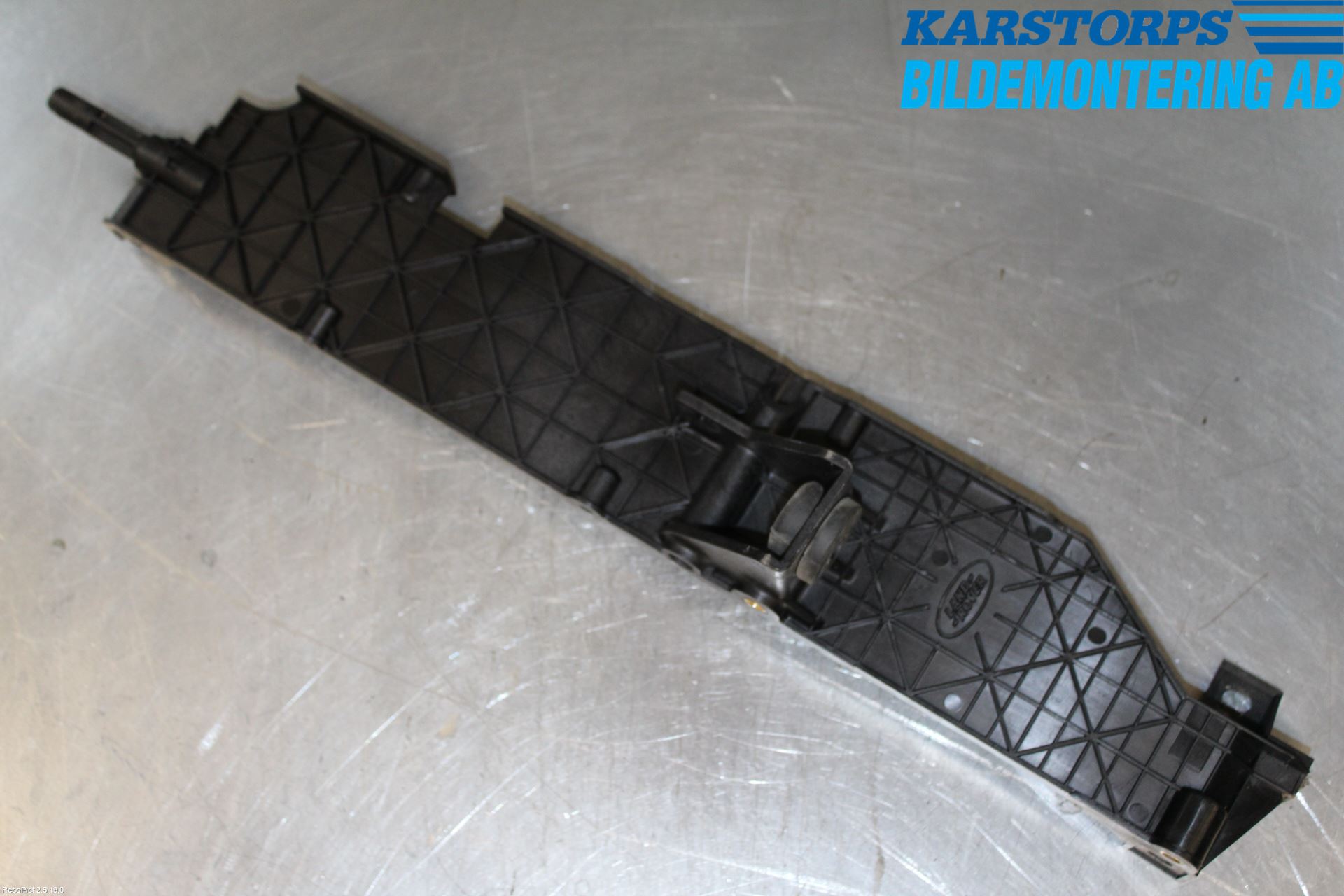 Landrover LAND ROVER DISCOVERY 4 10-16 Radiator Feste - Ramme - Bjelk