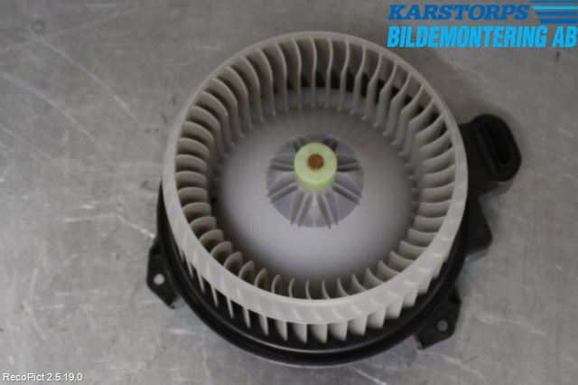 Toyota AVENSIS 09-15 Varmeapparat Viftemotor