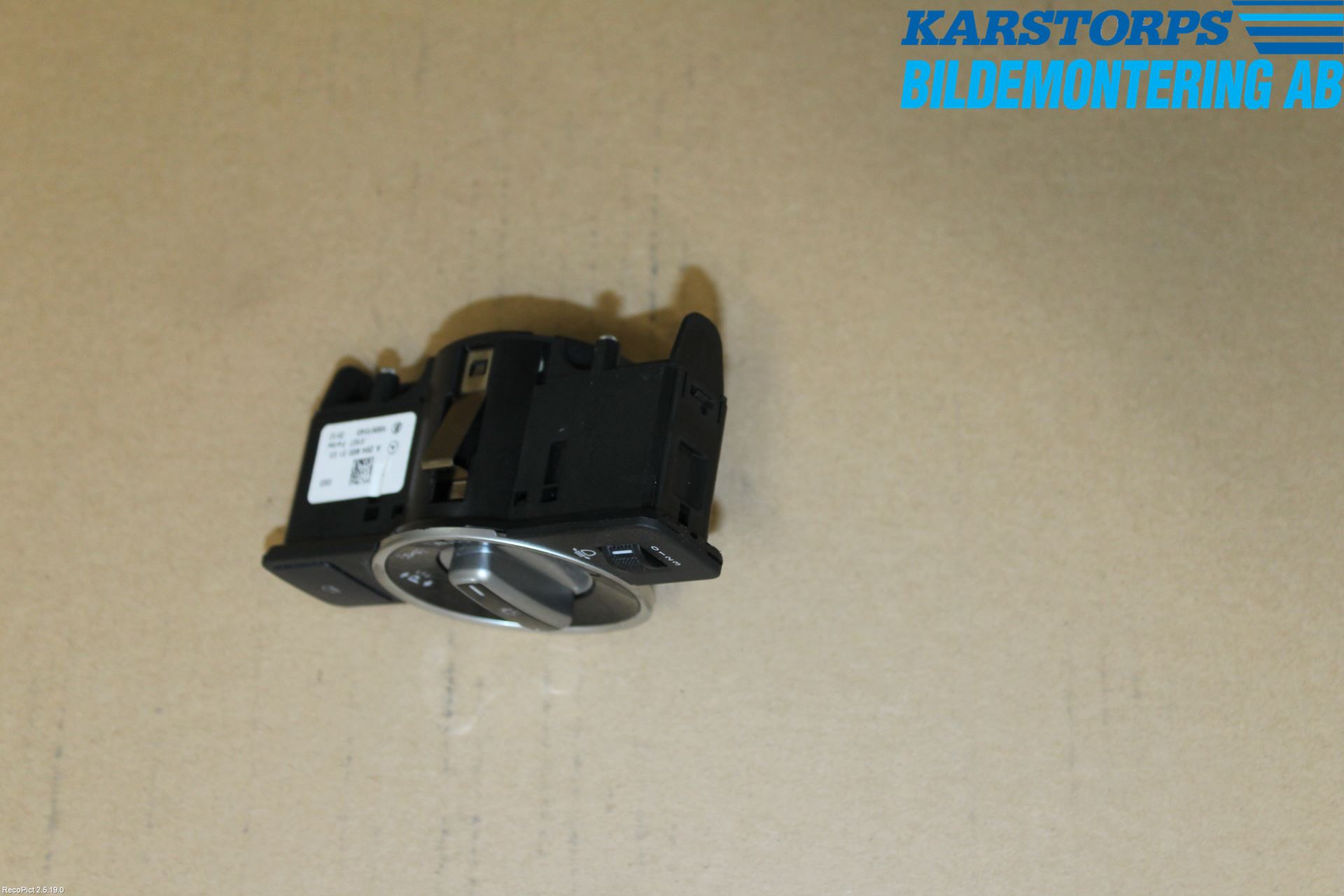 Mercedes-Benz MB C-KLASS (W204) 07-15 Bryter Hovedlys