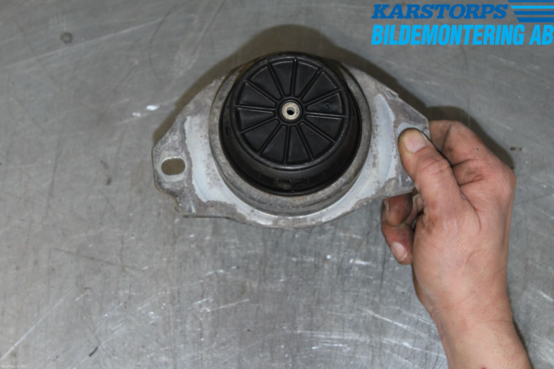 Landrover LAND ROVER DISCOVERY 4 10-16 Motor Feste Gummi