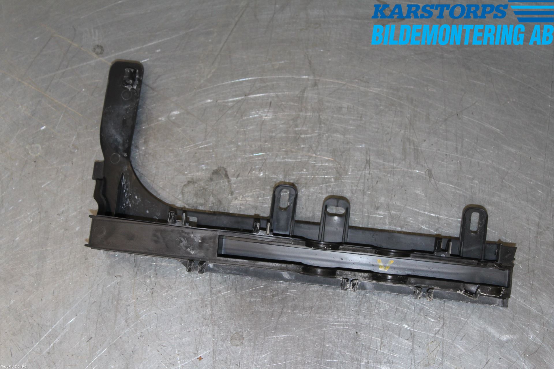 Mercedes-Benz MB GLC-KLASS (X253/C253) 15-22 Visker Deksel-Grill-Under Frr