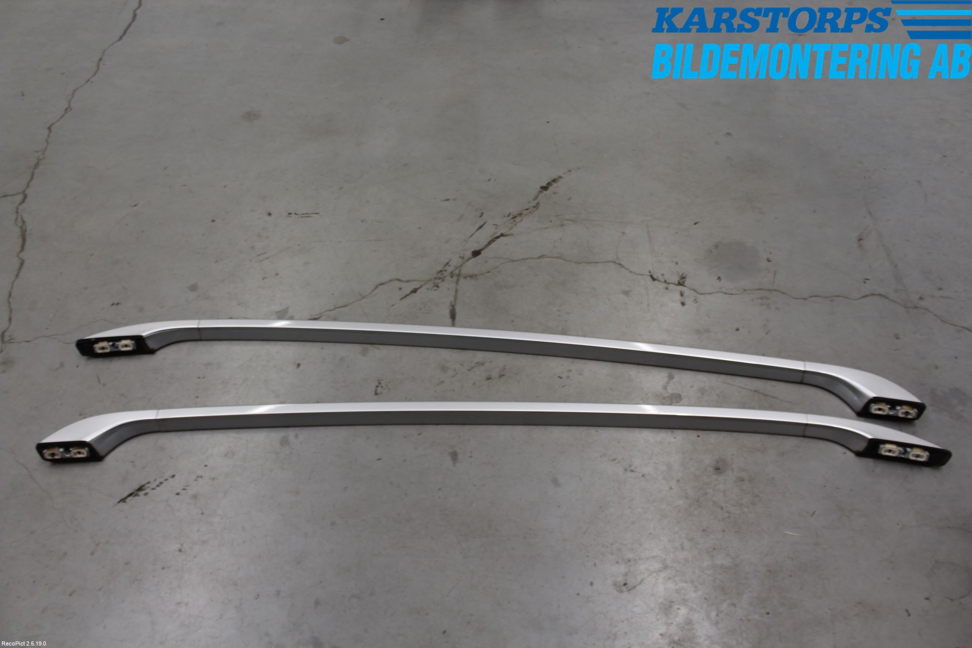 Volvo V50 08-12 Takrails - Stativ