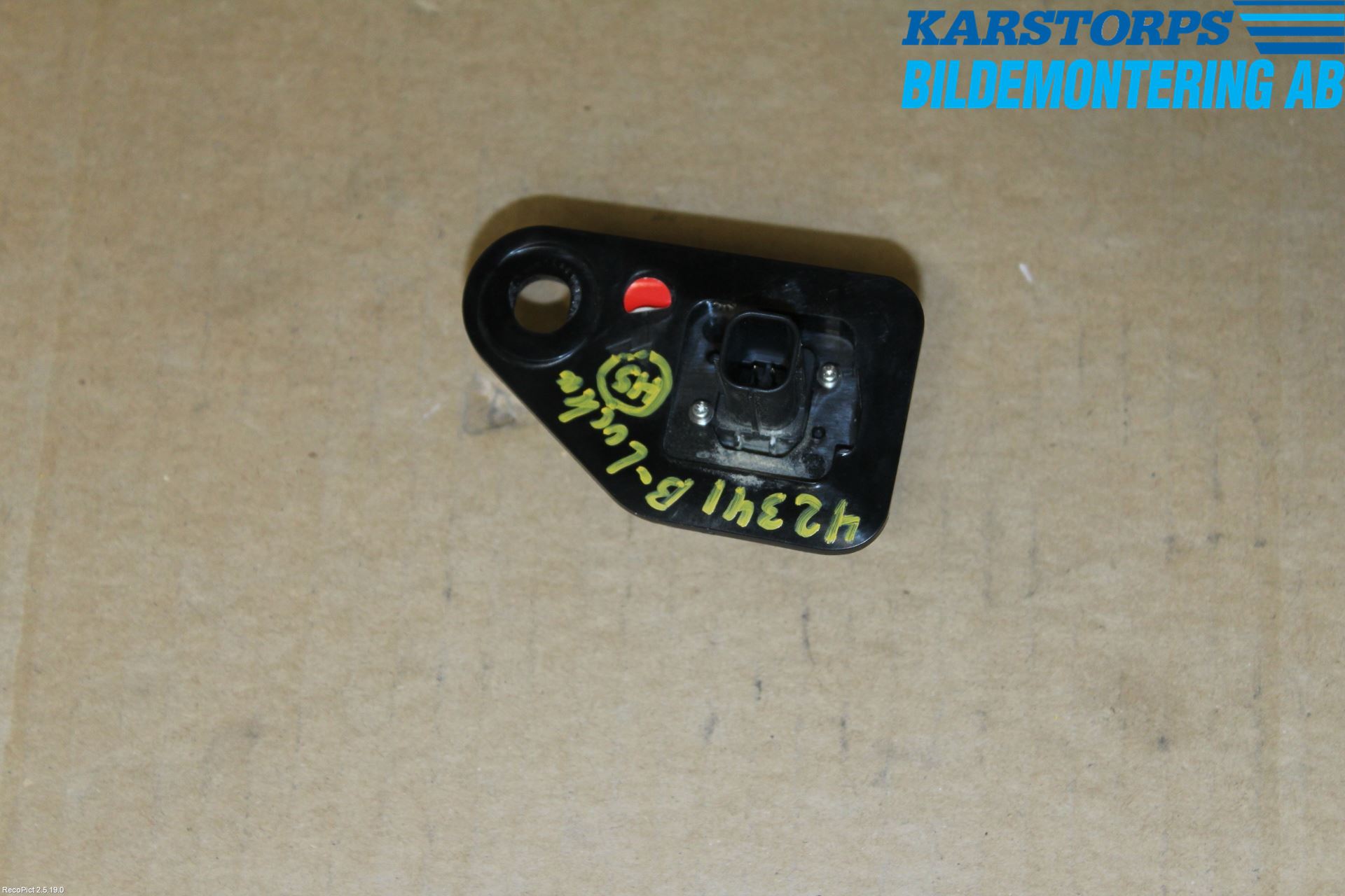 Toyota AVENSIS 09-15 Parkeringshjelp Kamera
