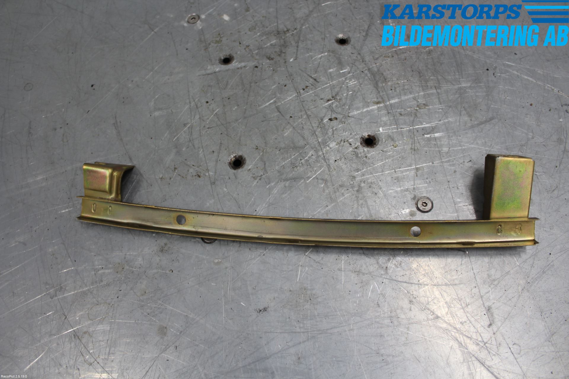 Mercedes-Benz MB 200-300  (W123) 76-86 Styrelist Rute