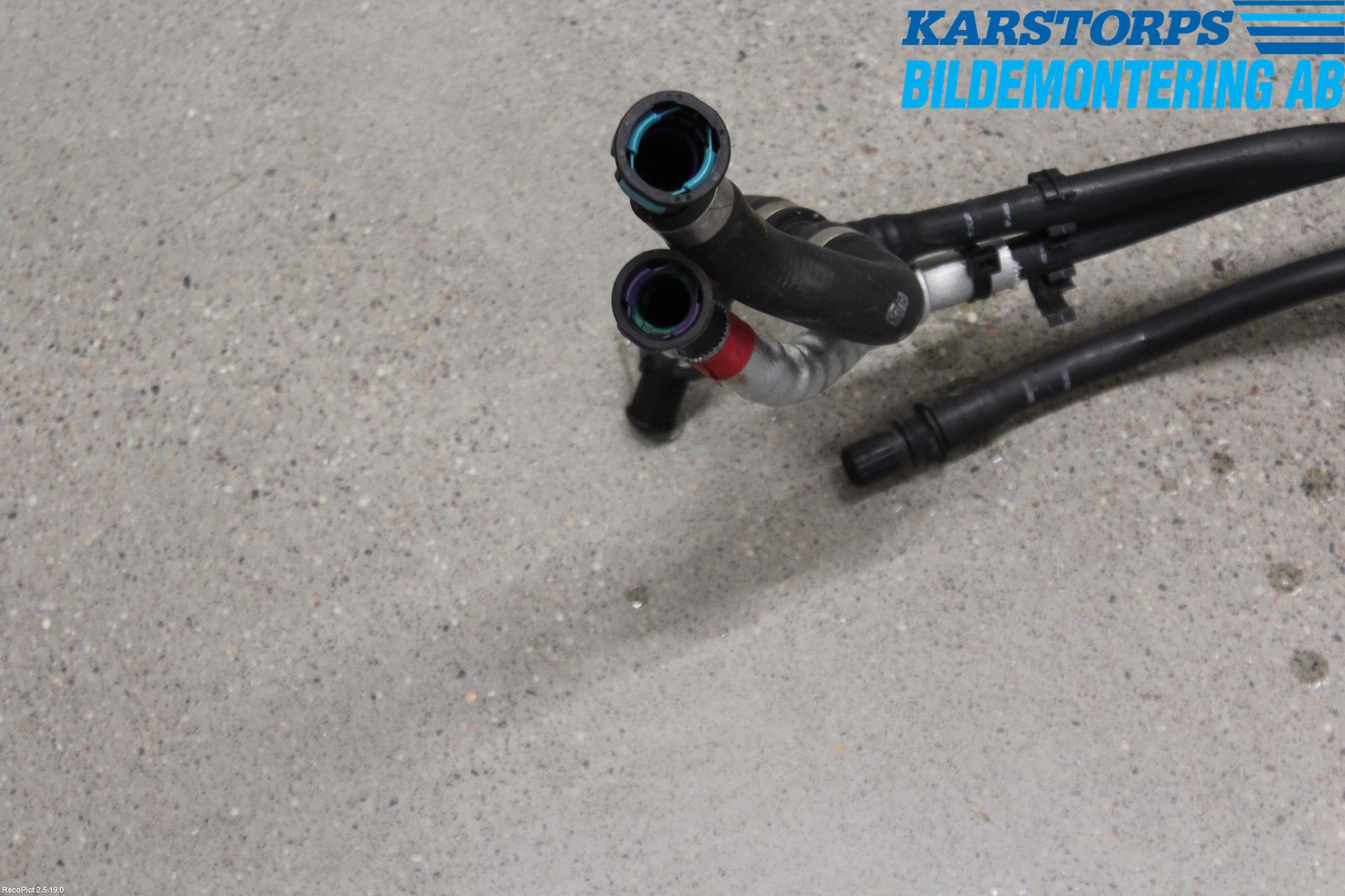 Volvo V60 14-18 Radiator Slange