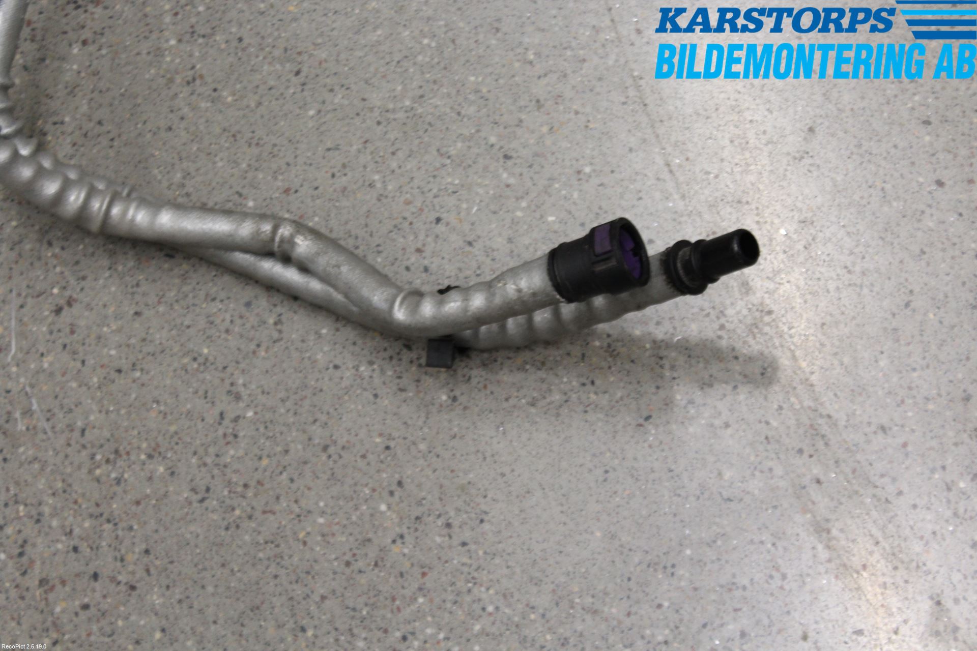 Volvo V60 14-18 Radiator Slange