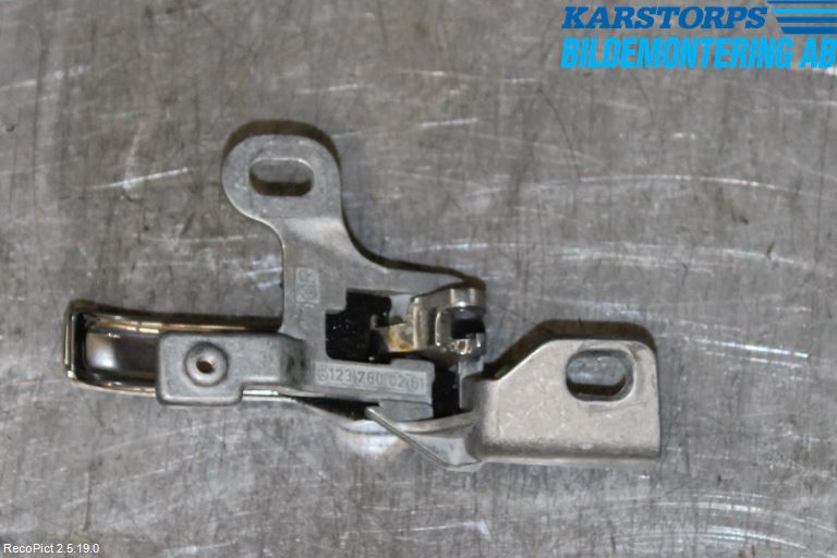 Mercedes-Benz MB 200-300  (W123) 76-86 Innr Dørhandtak H Indre