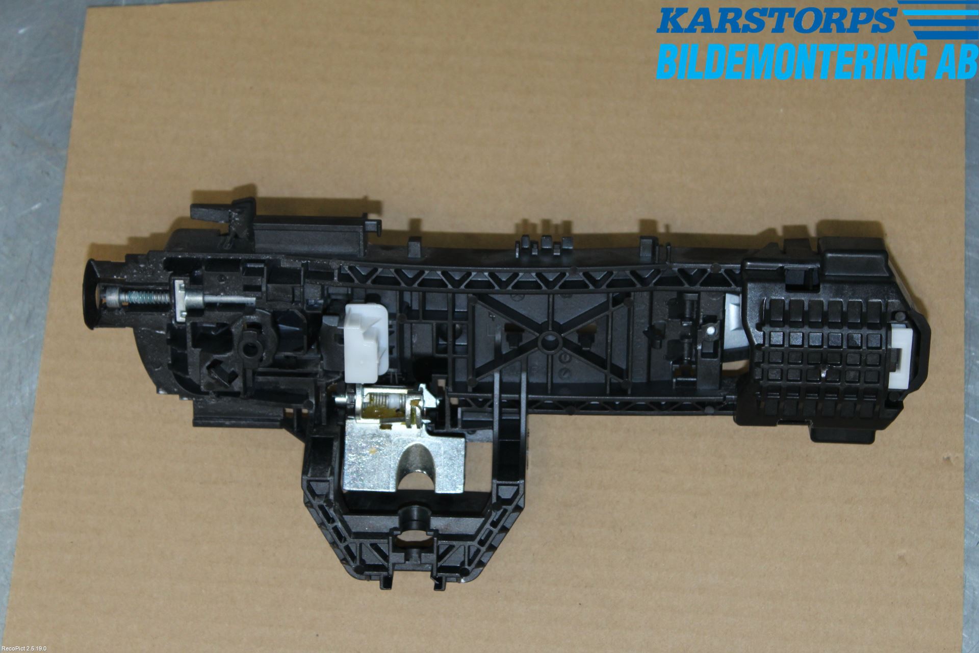 Mercedes-Benz MB CLA-KLASS (C117/X117) 13-19 Dørhandtak Ytre Venstre