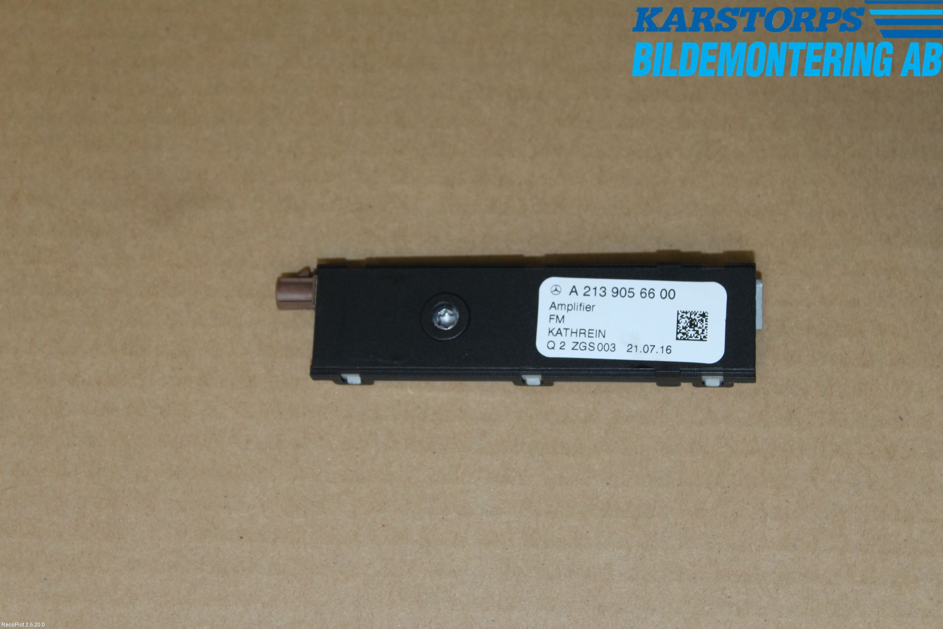 Mercedes-Benz MB E-KLASS (W213) 16-23 Stereo Antenneforsterker
