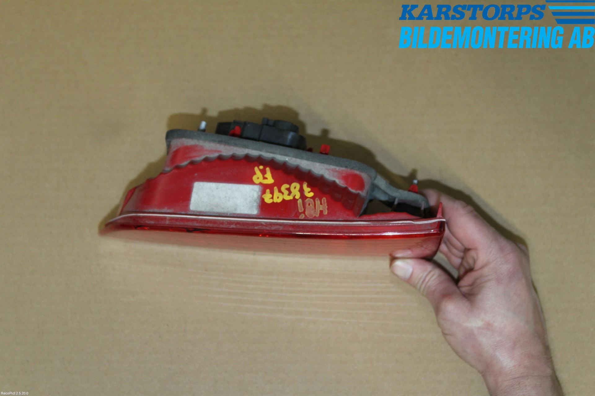 Saab 9-5     06-10 Baklykt Høyre  På Luke(Indre)