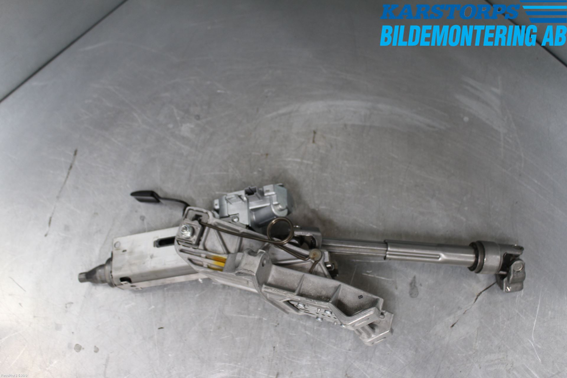 Volvo V40 12-19 Rattakselaggregat Justerbart